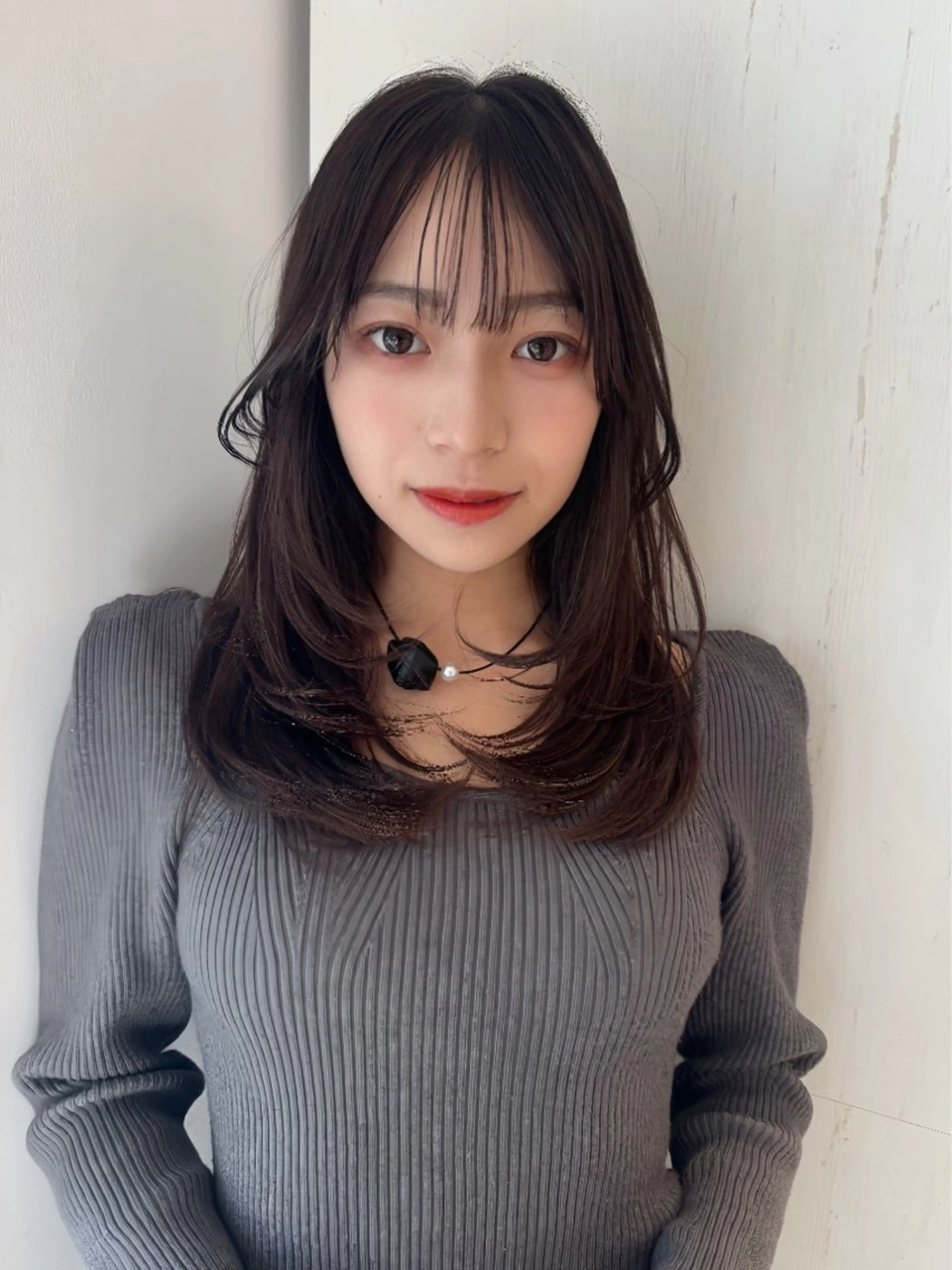 ロング カラー 韓国風ヘア レイヤーカット おくれ毛 カット ヘアカラー トリートメント レイヤーカット、 大人可愛い　中村美羅のヘアスタイル