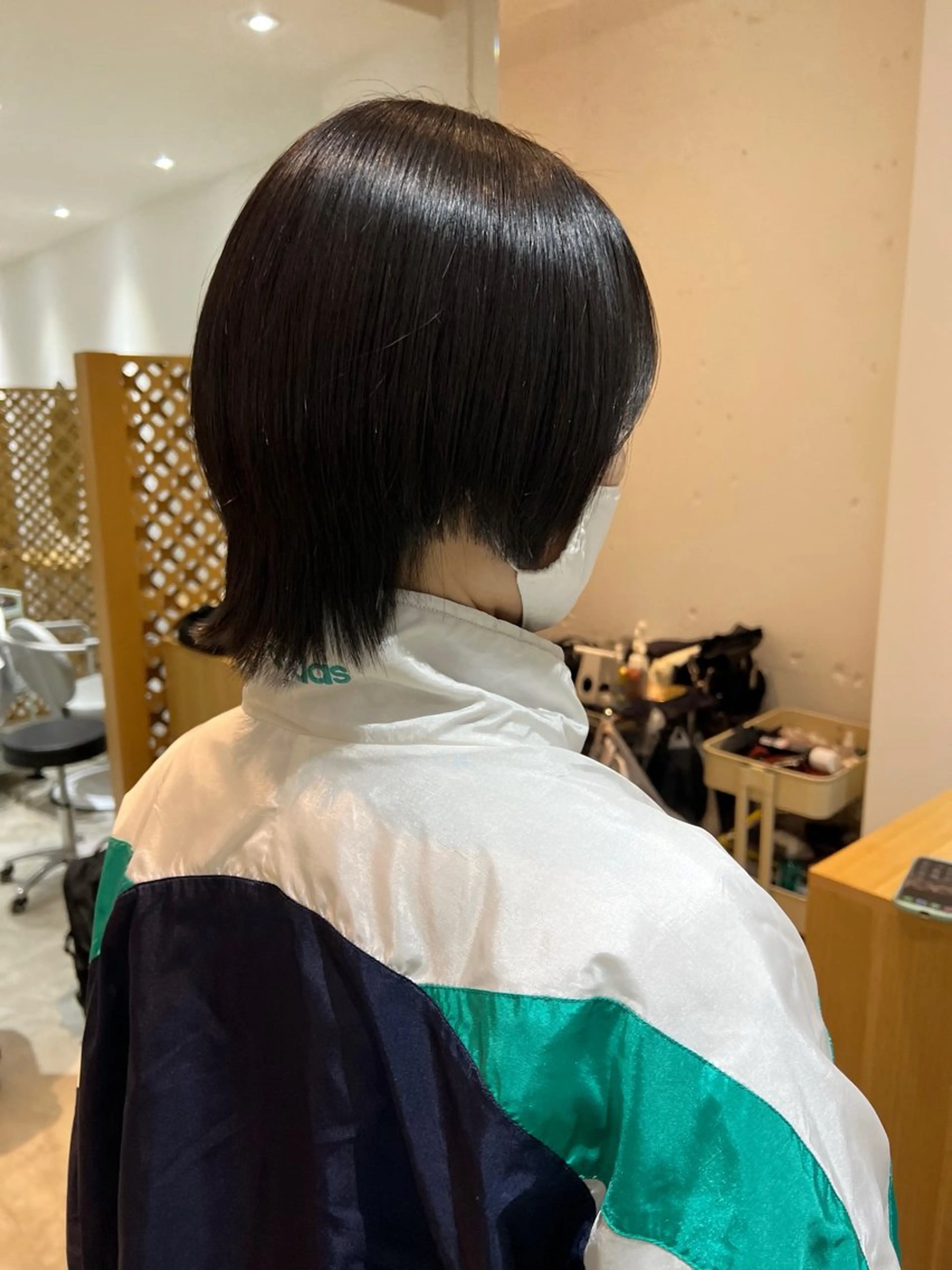 ショート 色落ち可愛い艶ハイト ーン🧊AZUKIのヘアスタイル