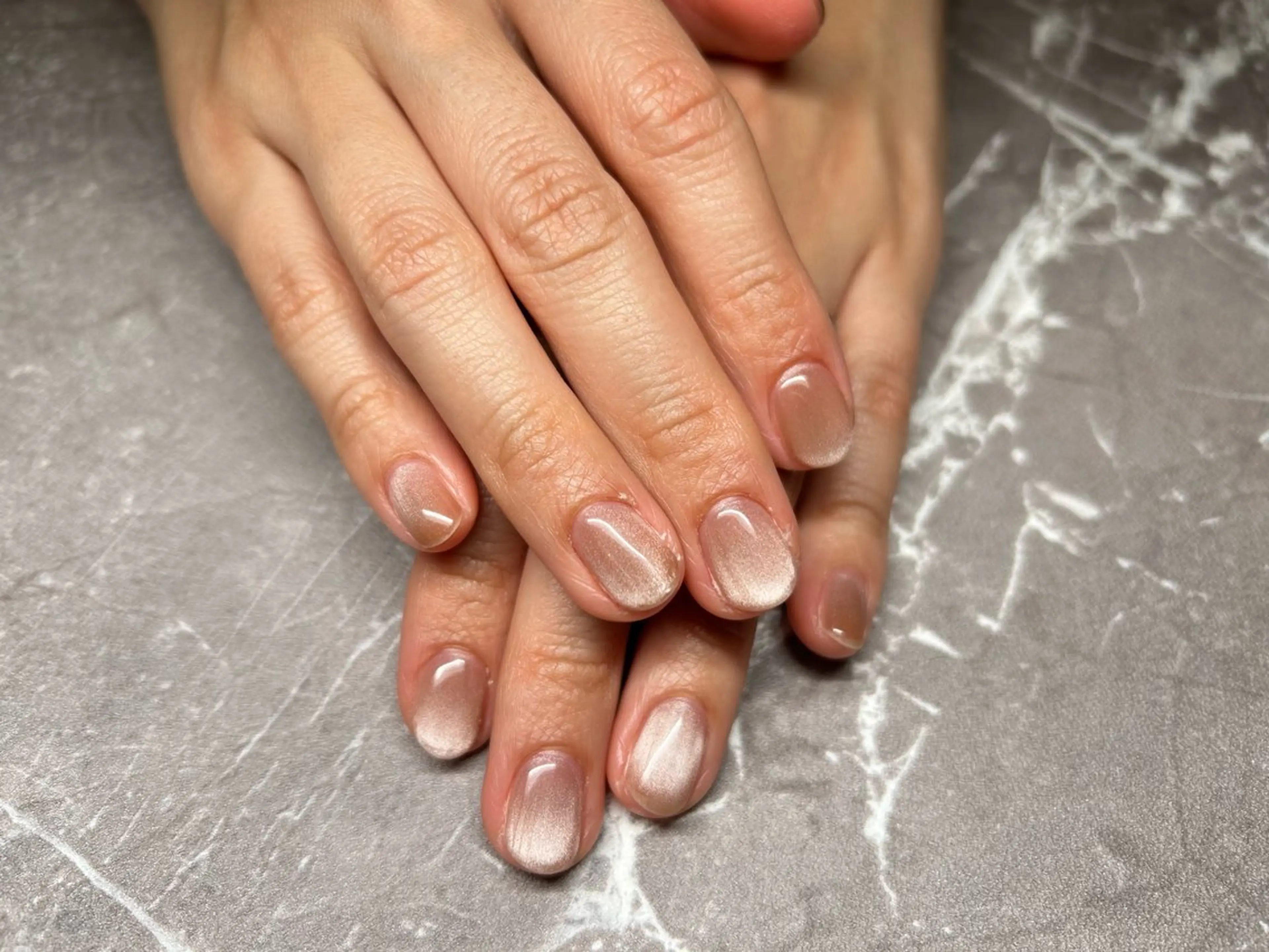 ネイル マグネットネイル ハンドネイル Lisa’s Salonのネイルデザイン