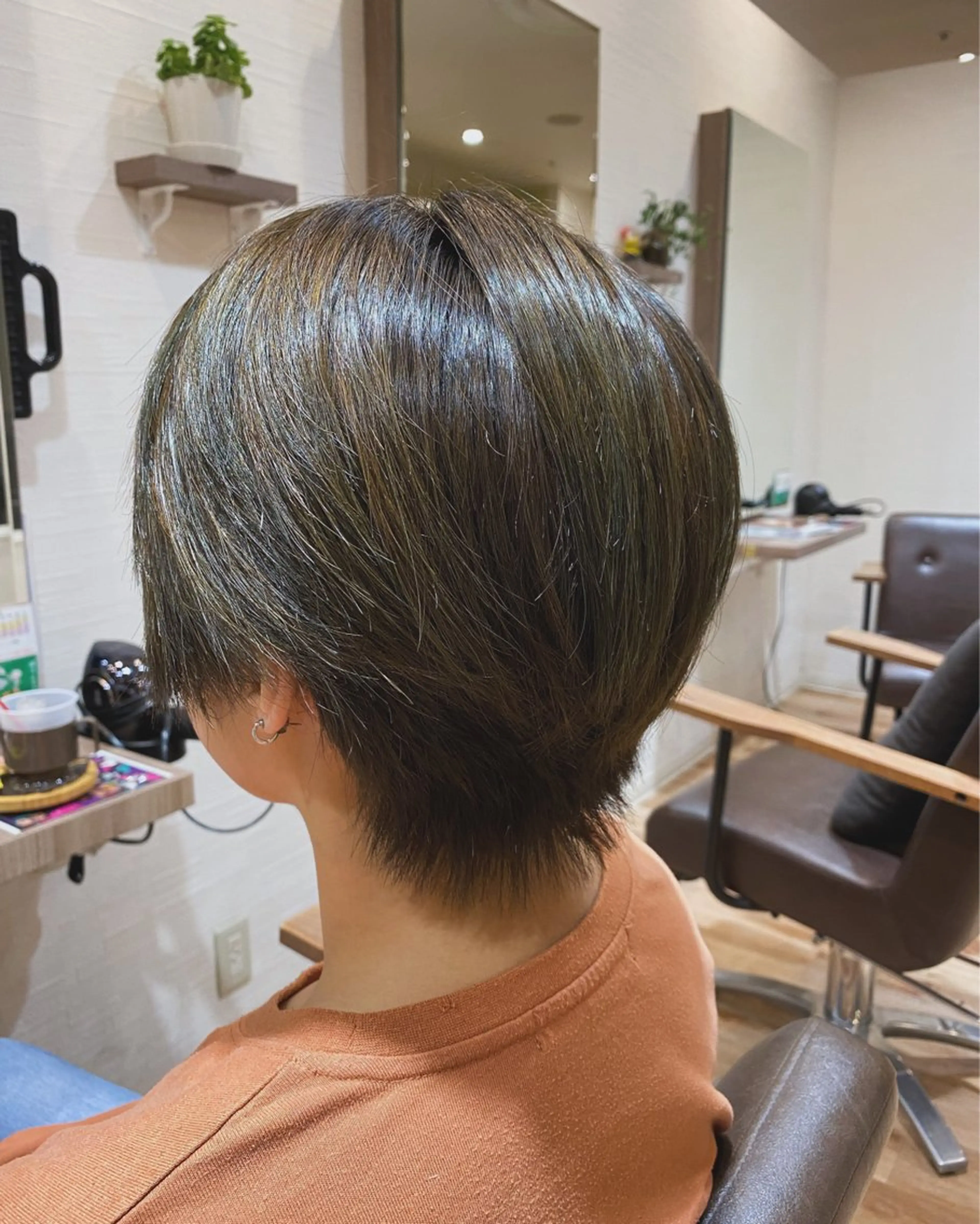 ショート イシカワ ユウタのヘアスタイル