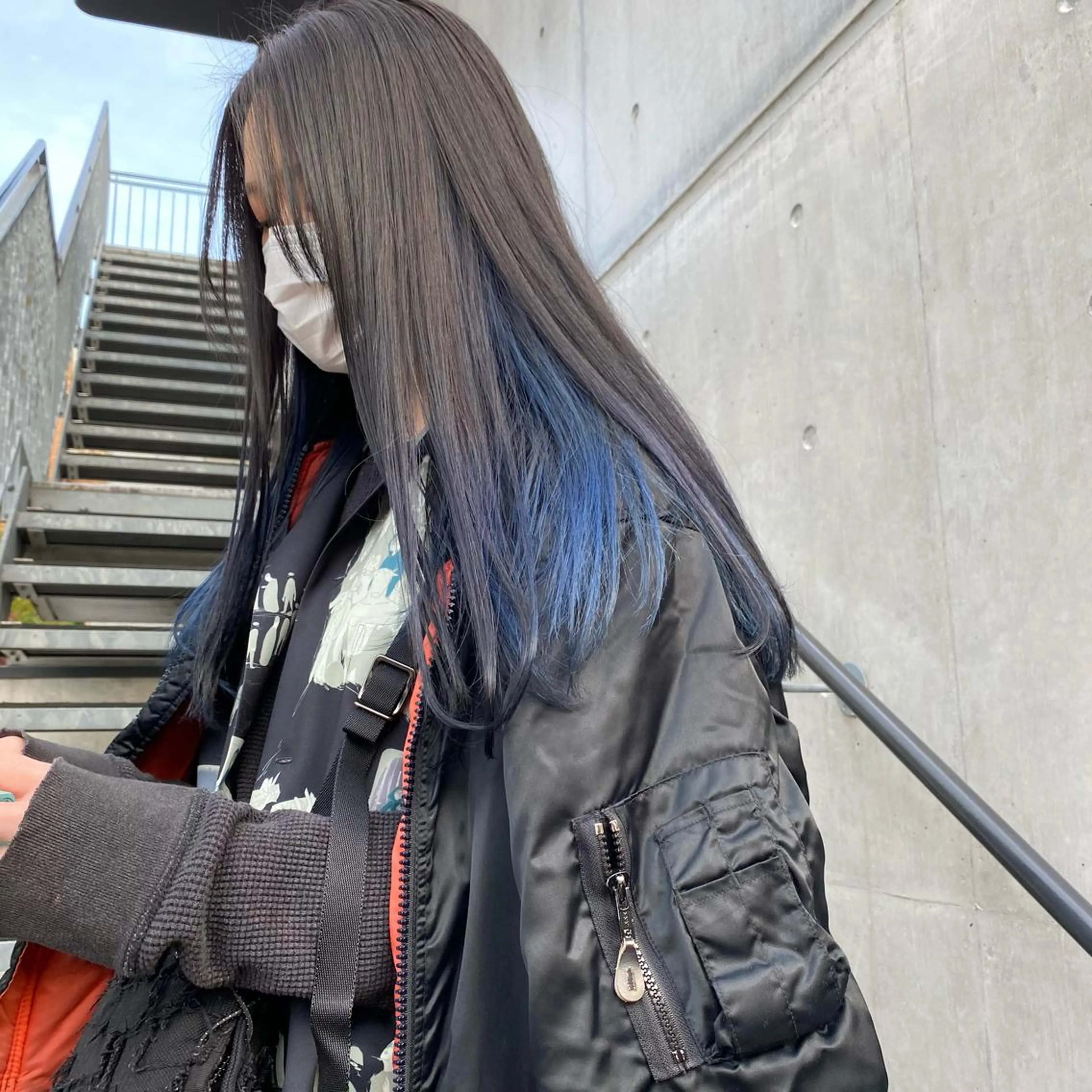ロング カラー 艶髪ブリーチ 永井竜也のヘアスタイル