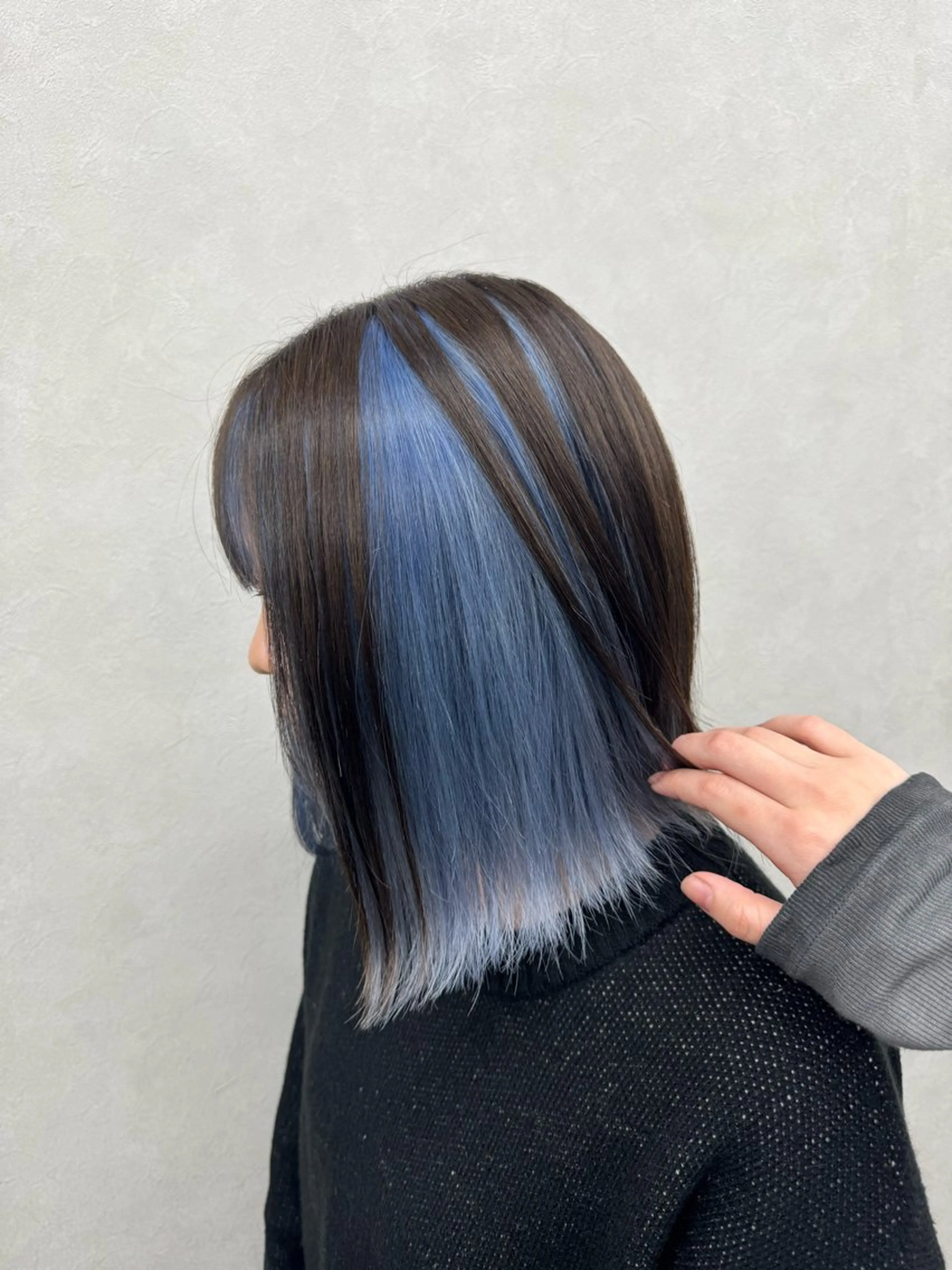 ショート カラー ブリーチ fand / hinaのヘアスタイル