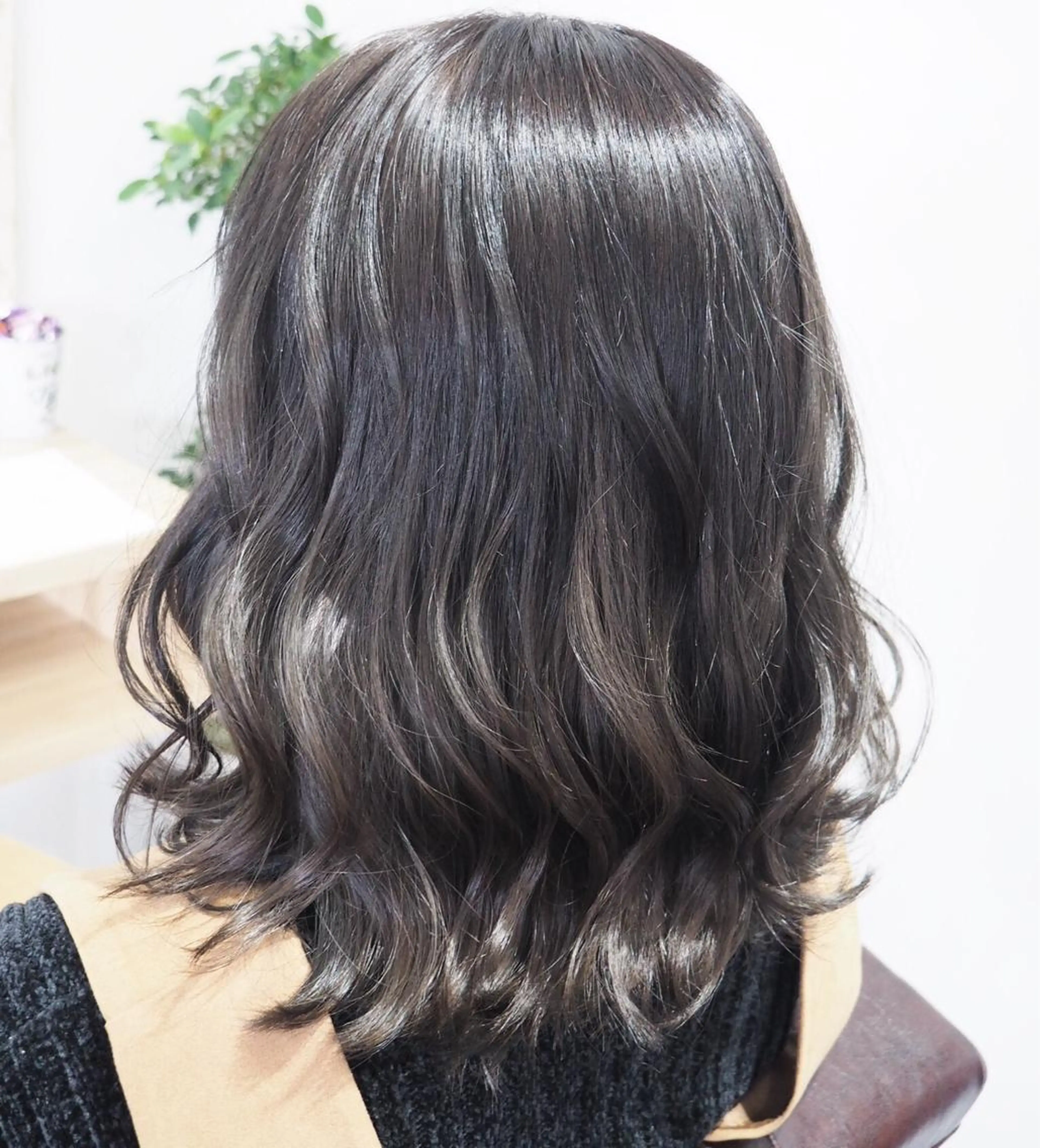 ミディアム カラー ヘアカラー トリートメント HAIR&MAKE AXIS所属・土屋 貴章のヘアスタイル