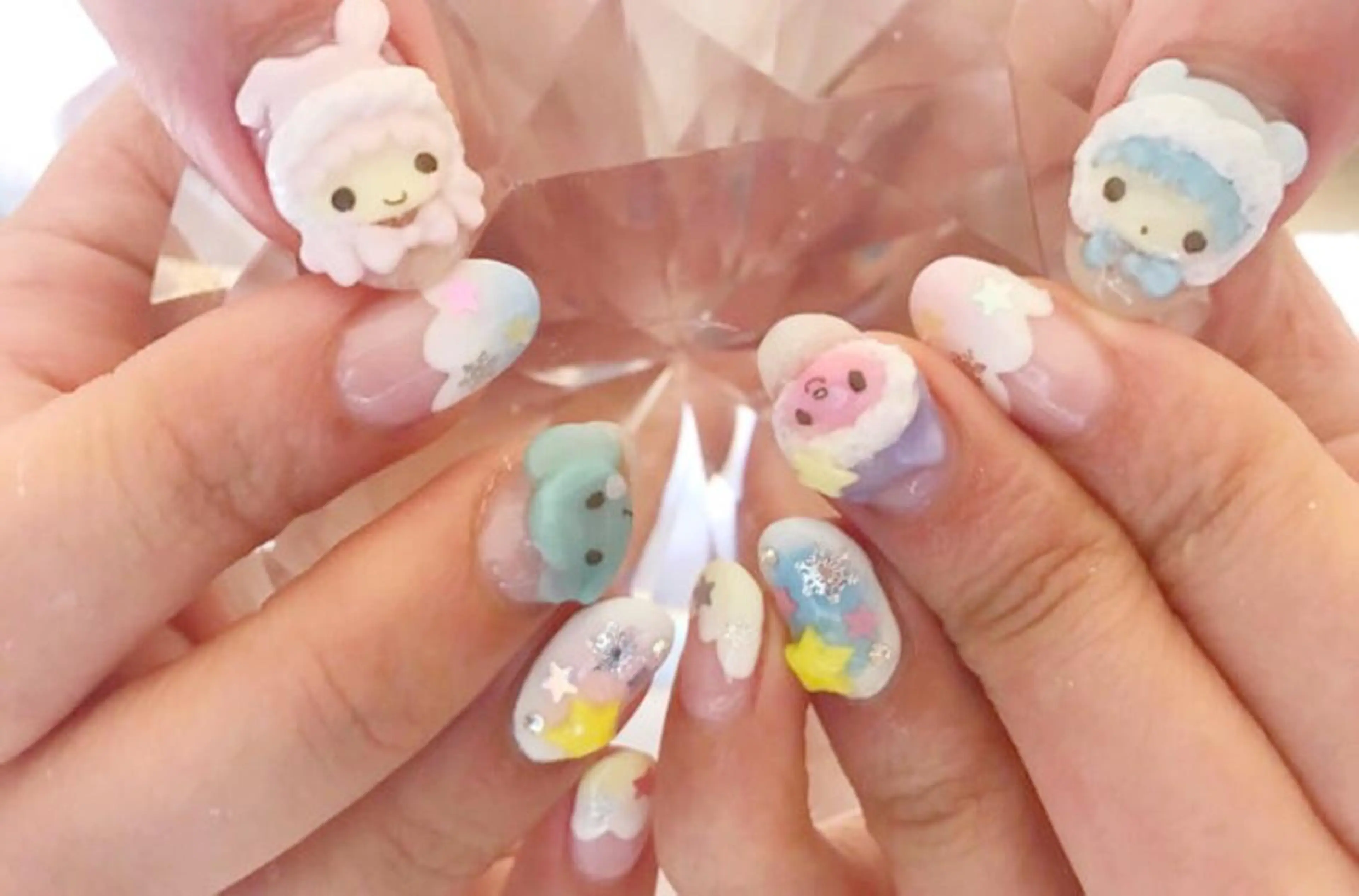 ネイル アートネイル ジェルネイル YUN 💅のネイルデザイン