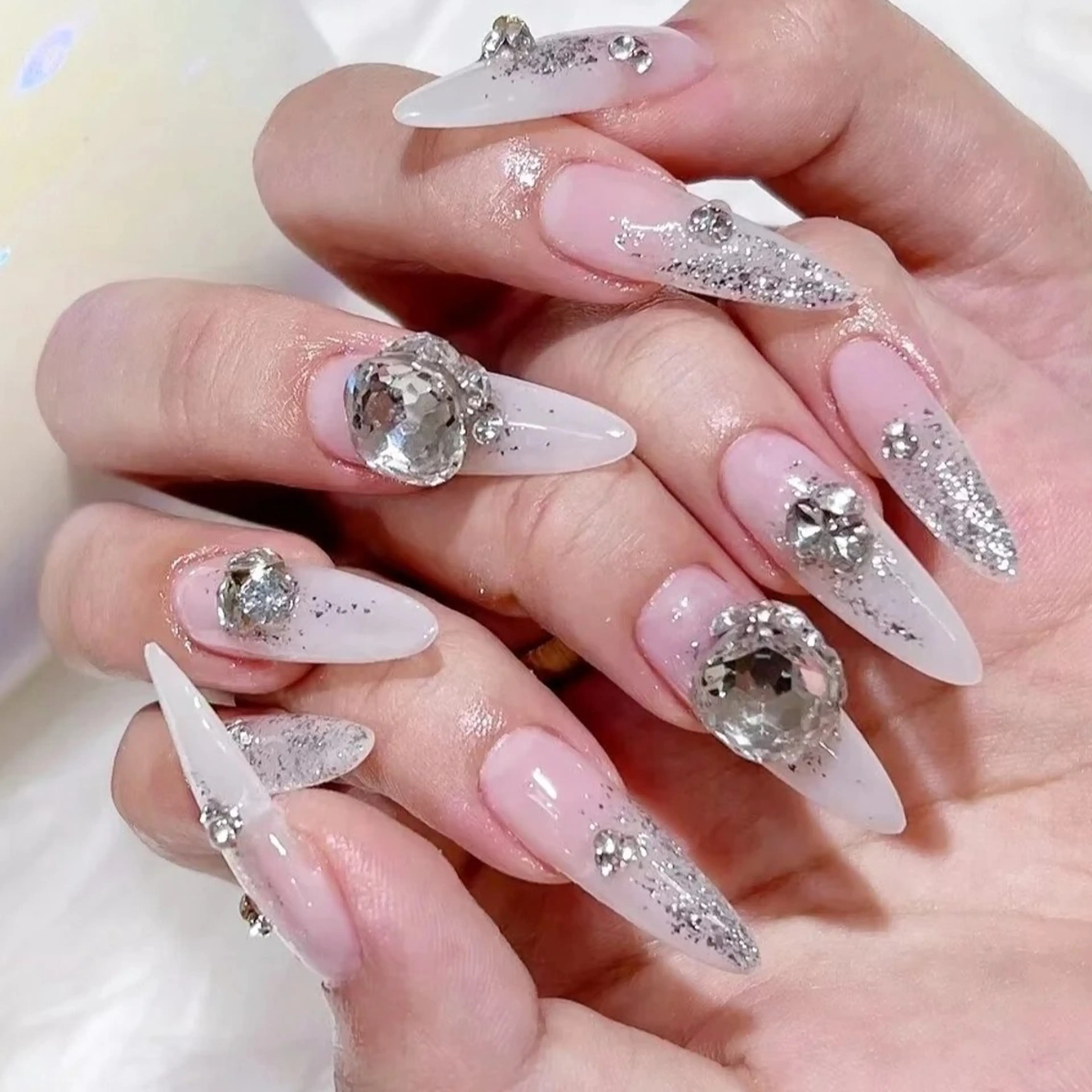 ネイル ハンドネイル ネイリストゆか💅 長さだし、深爪矯正のネイルデザイン