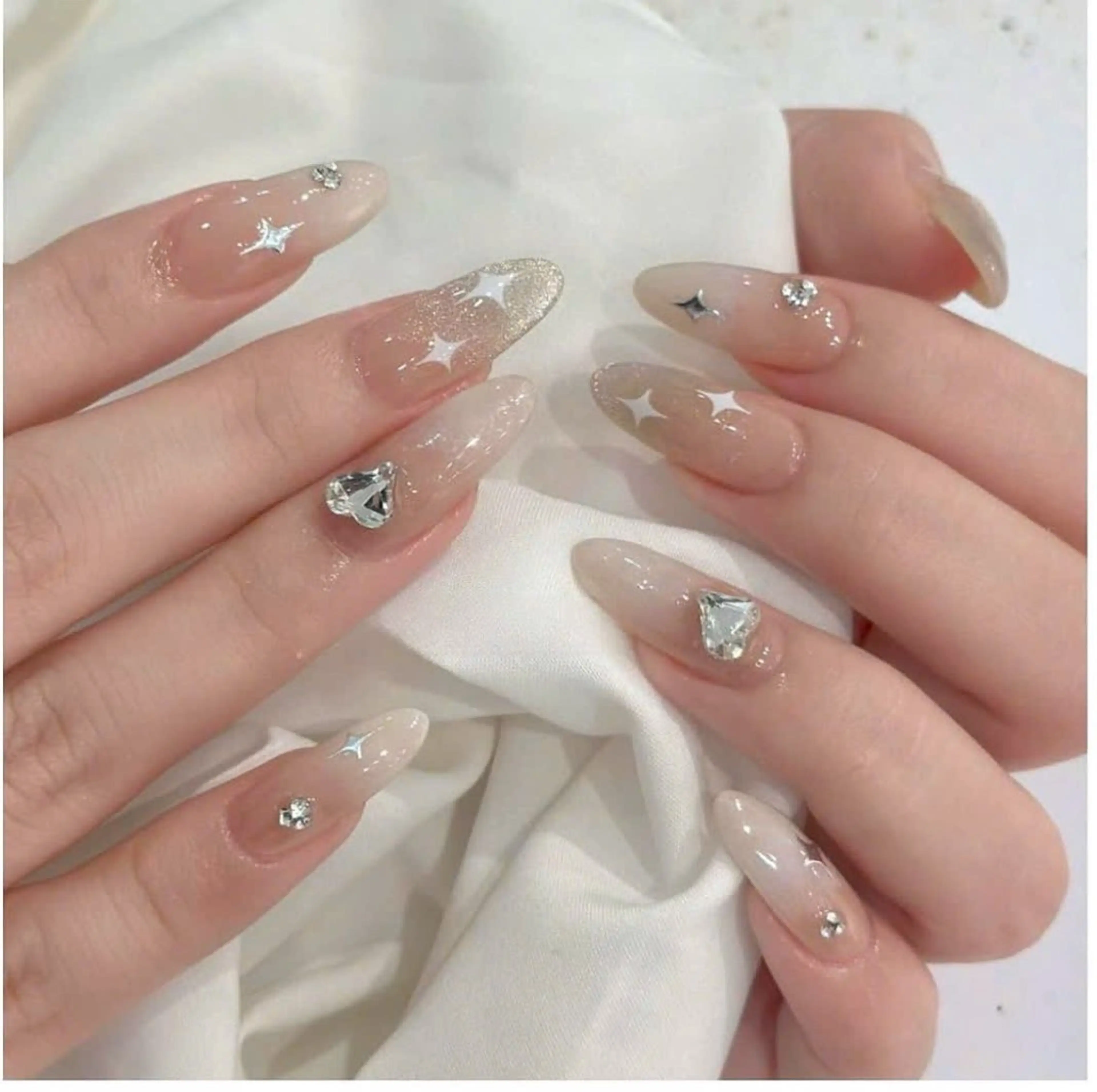 ネイル アニマル柄 オーロラネイル チークネイル フラッシュネイル ジェルネイル ハンドネイル Lyna Nail のネイルデザイン