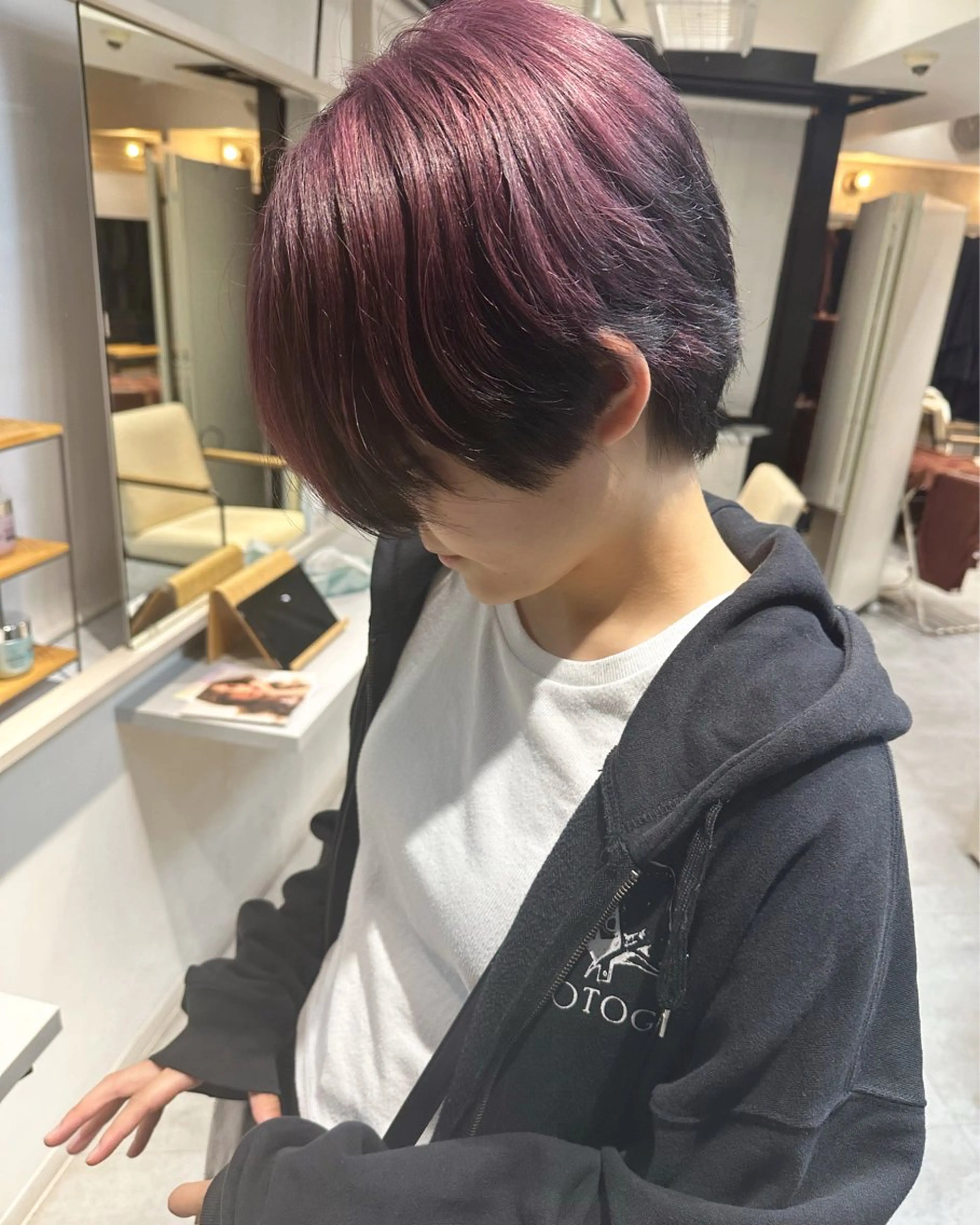 ショート カラー ヘアカラー Maria 梅田デザインカラーのヘアスタイル