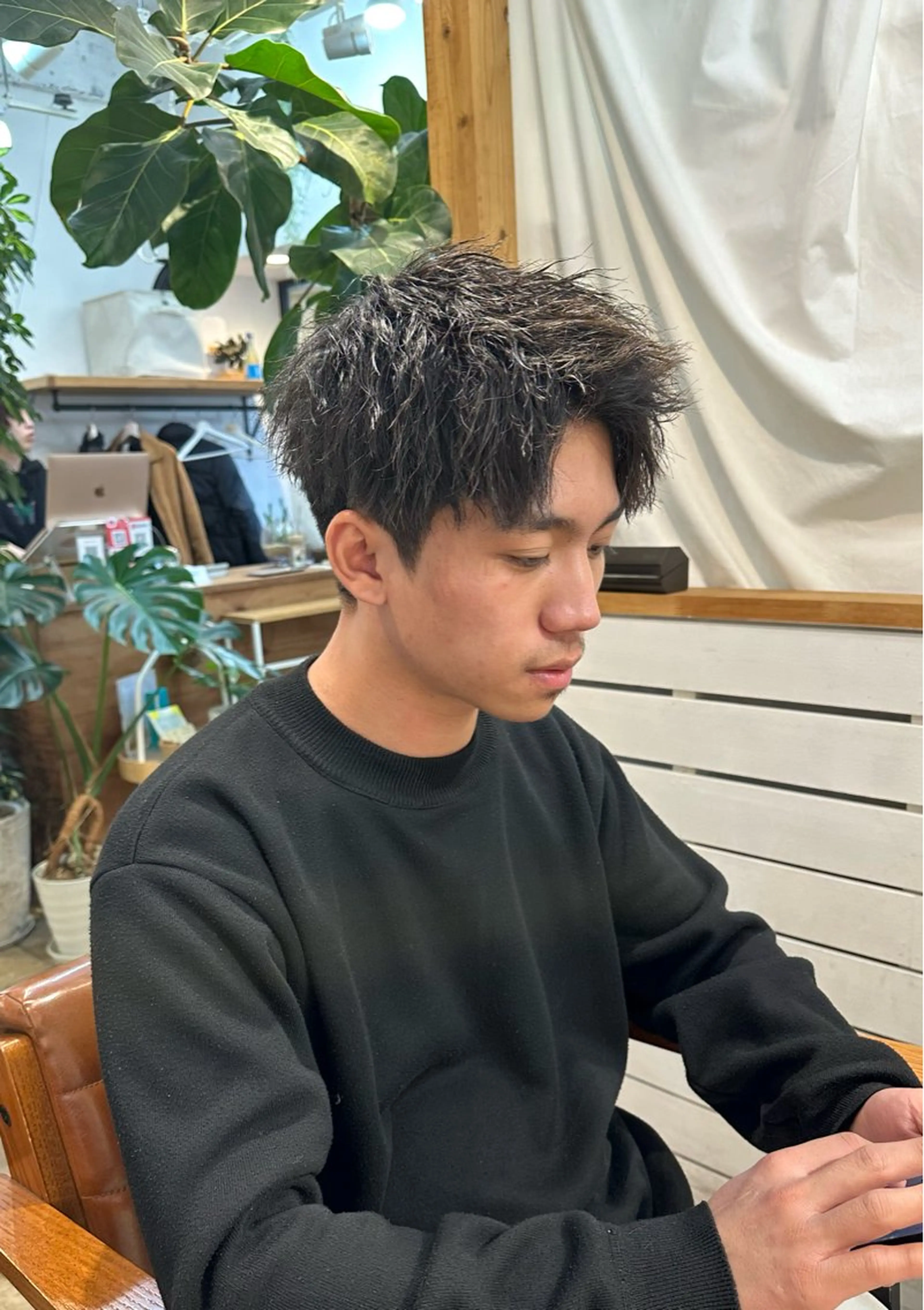 ショート パーマ メンズ メンズパーマ スパイキーショート メンズツイストパーマ ショートヘア ツイストパーマ カット パーマ 渋谷 メンズヘア⭐️ タニグチヨシユキのヘアスタイル