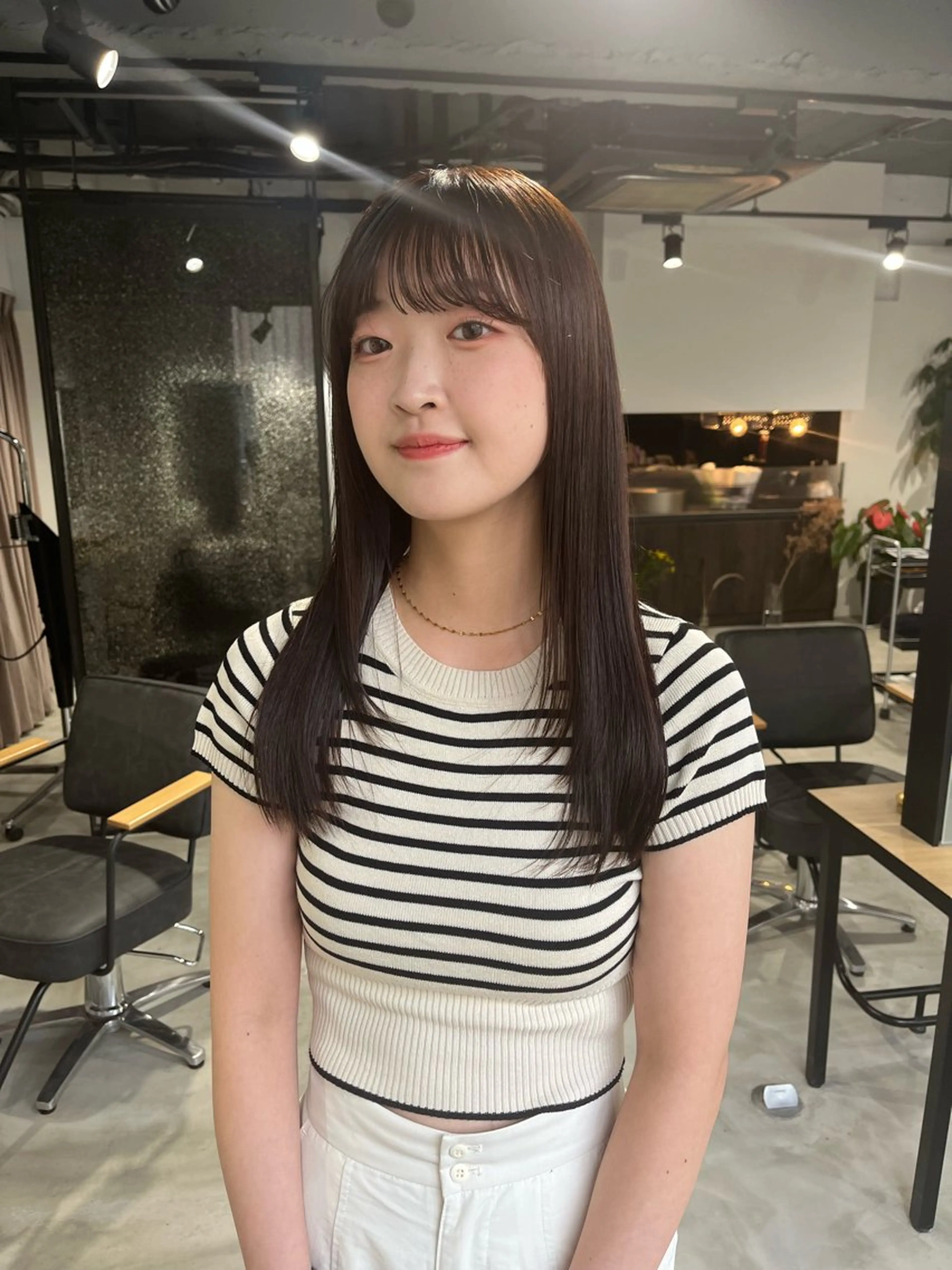 セミロング ALLYS 渋谷店所属・最高級の艶のある カラーmei🎨のヘアスタイル
