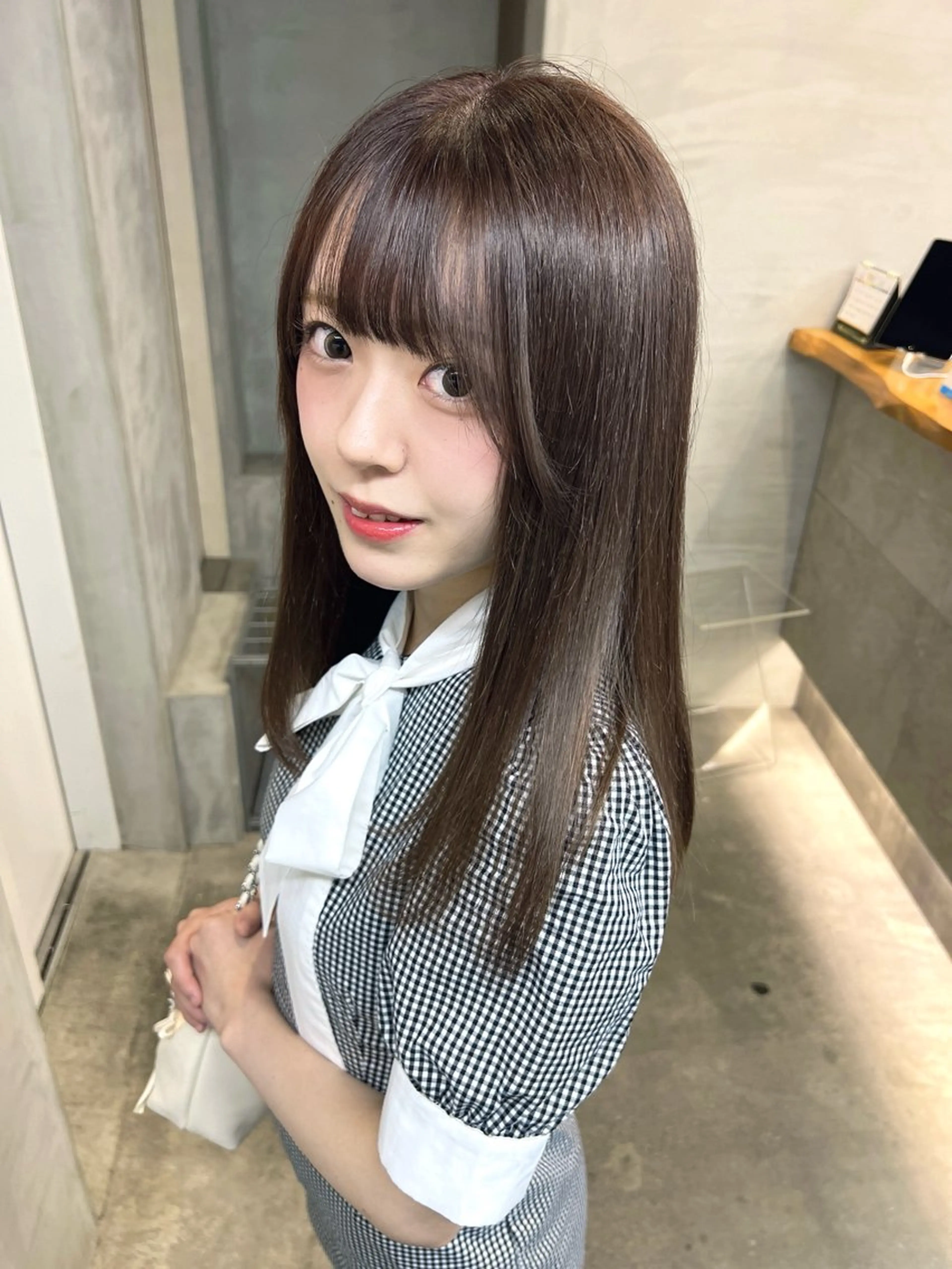 セミロング カラー 髪質改善 トリートメント カット ヘアカラー トリートメント 艶カラー/髪質改善/ 縮毛矯正/池袋/千葉のヘアスタイル