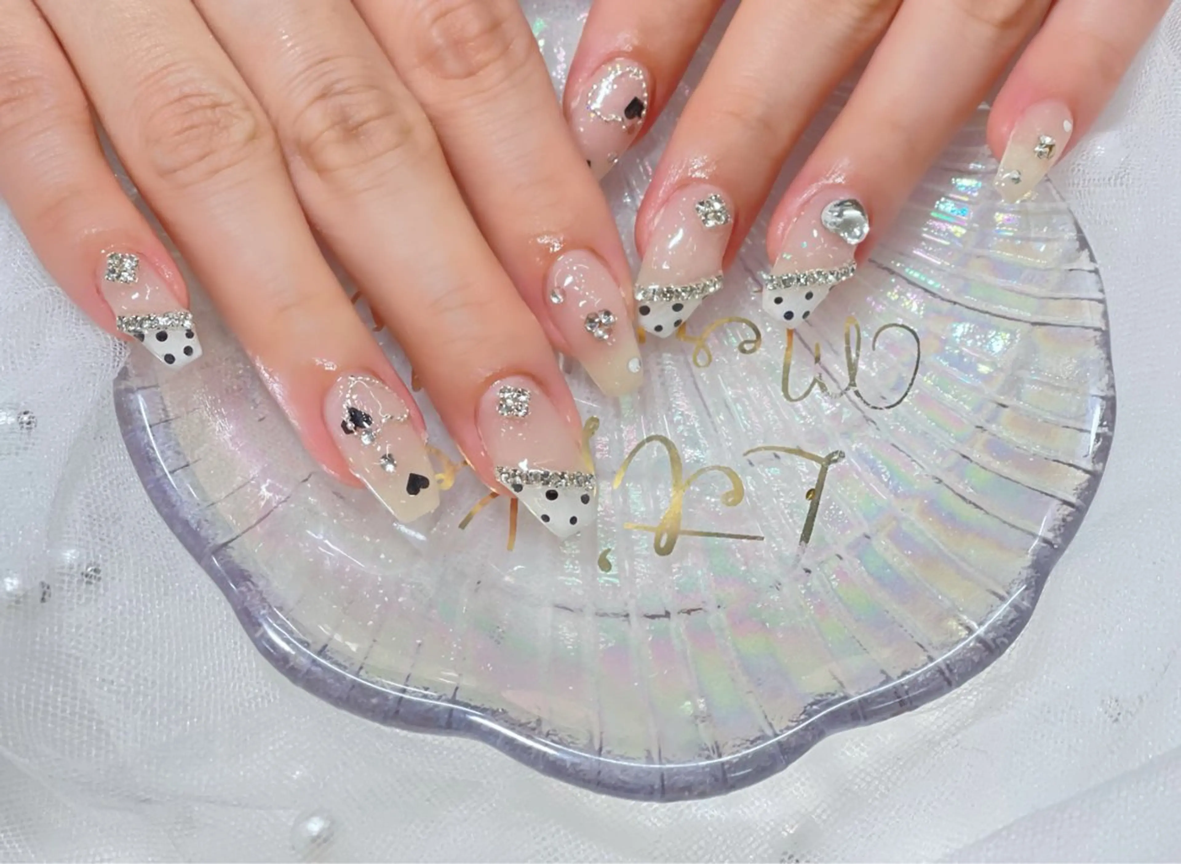 ネイル R nailsalon所属・R salonのネイルデザイン