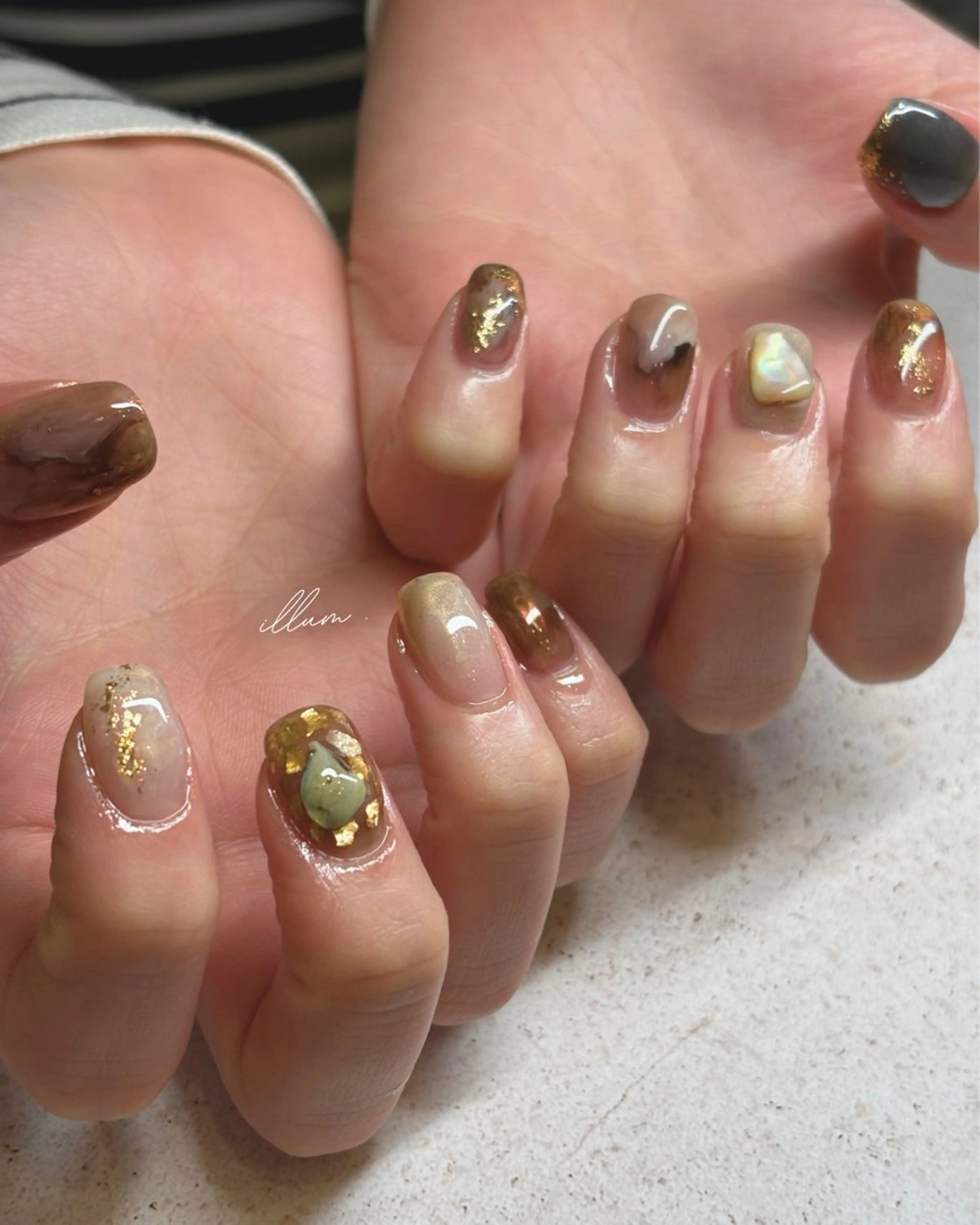 キッズ ネイル ジェルネイル マグネットネイル ミラーネイル ニュアンスネイル オフィスネイル illum hicariのネイルデザイン