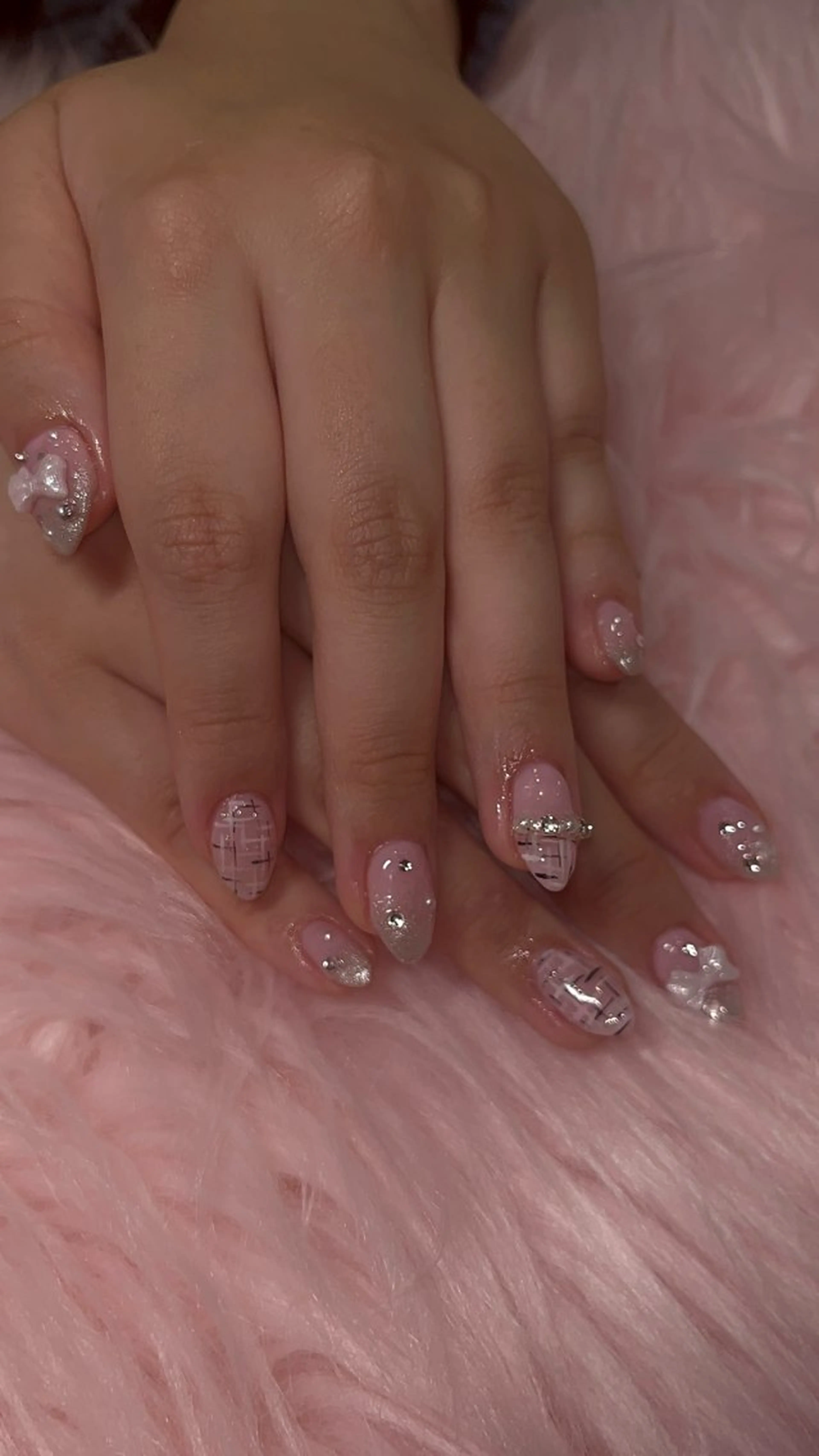 ネイル NICOnail&eyelash 三軒茶屋所属・♡ KAEDE ♡のネイルデザイン