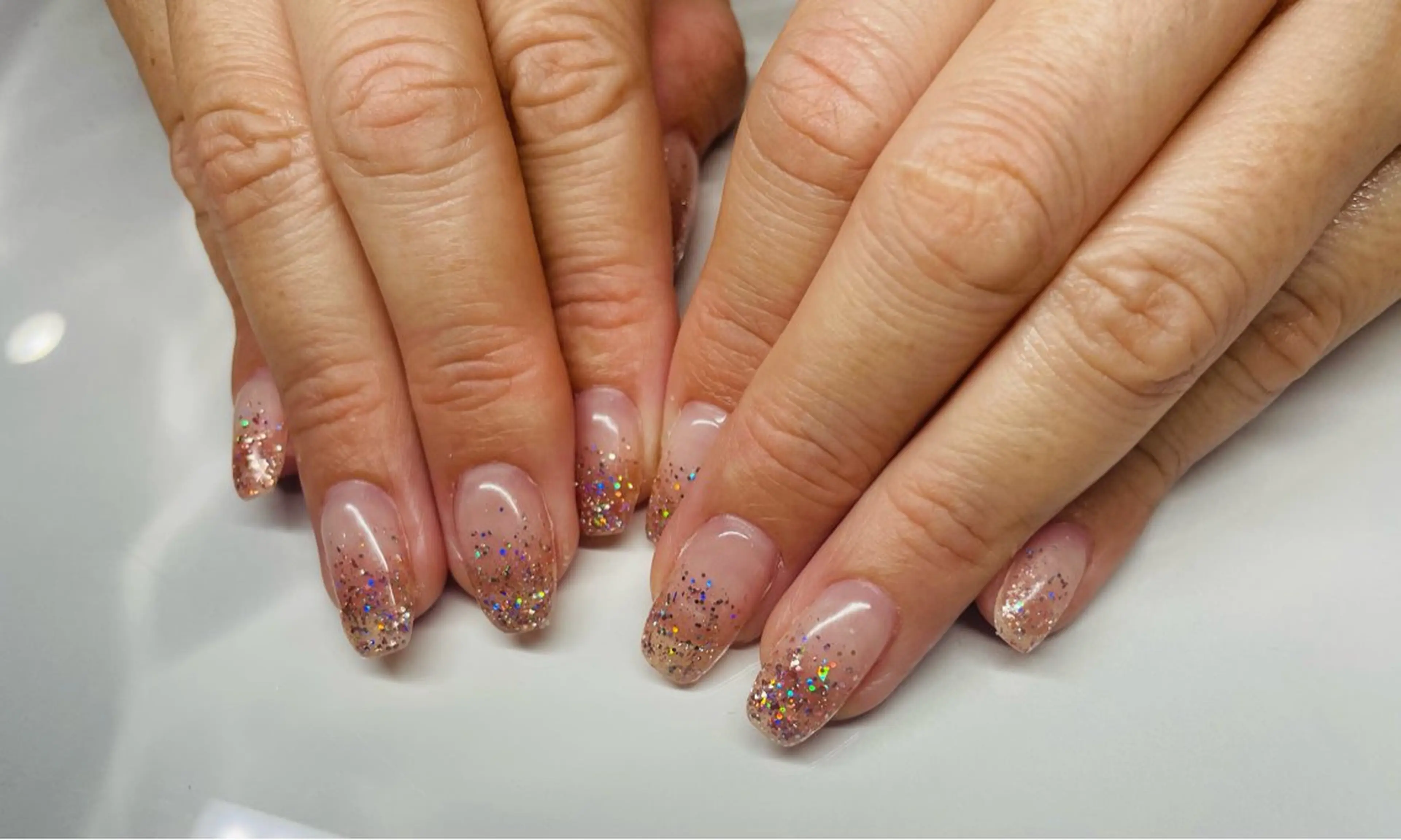 ネイル ハンドネイル LILY NAIL所属・城 沙織のネイルデザイン