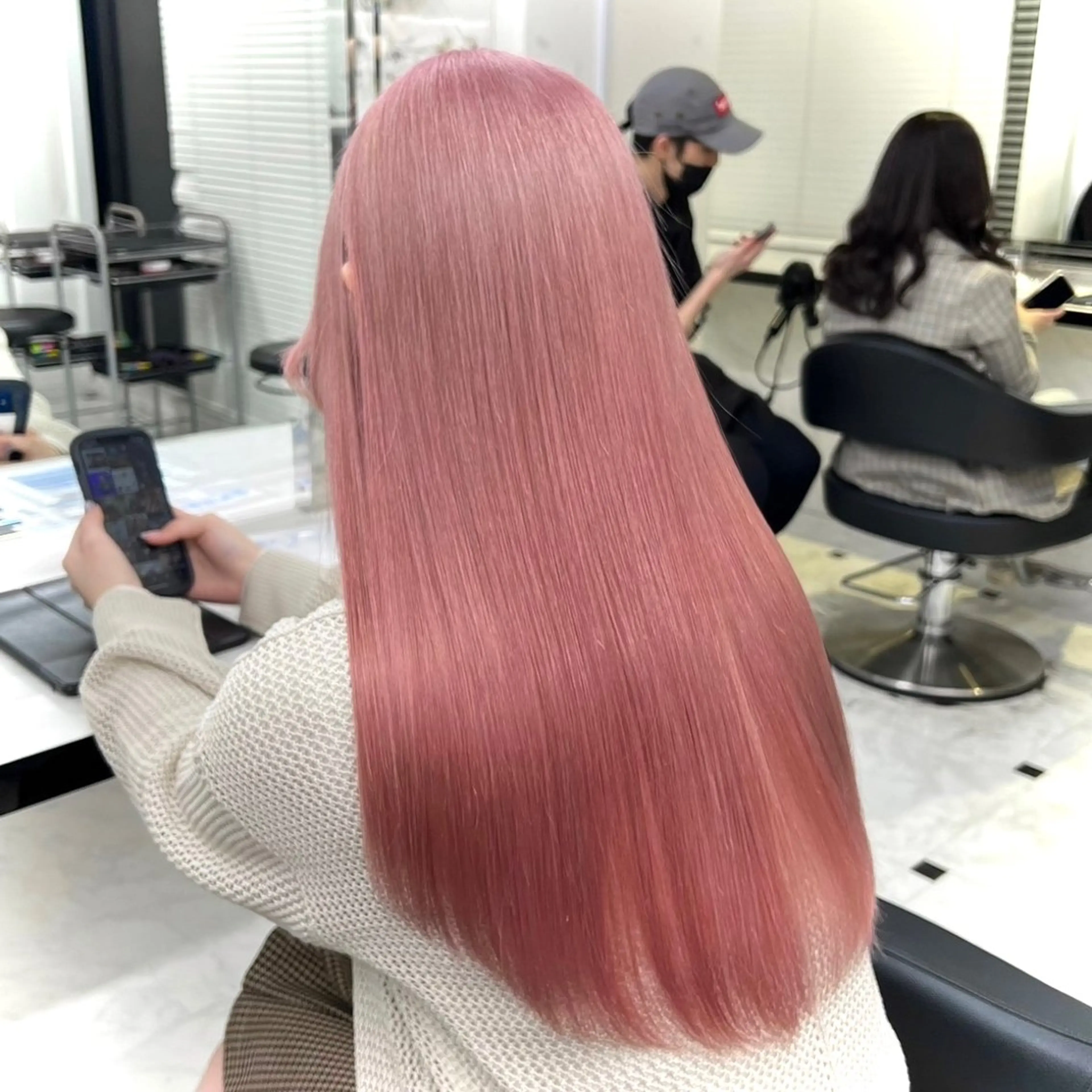 ロング ヘアカラー Miwa🤍ダメージ レスカラー特化🦢のヘアスタイル
