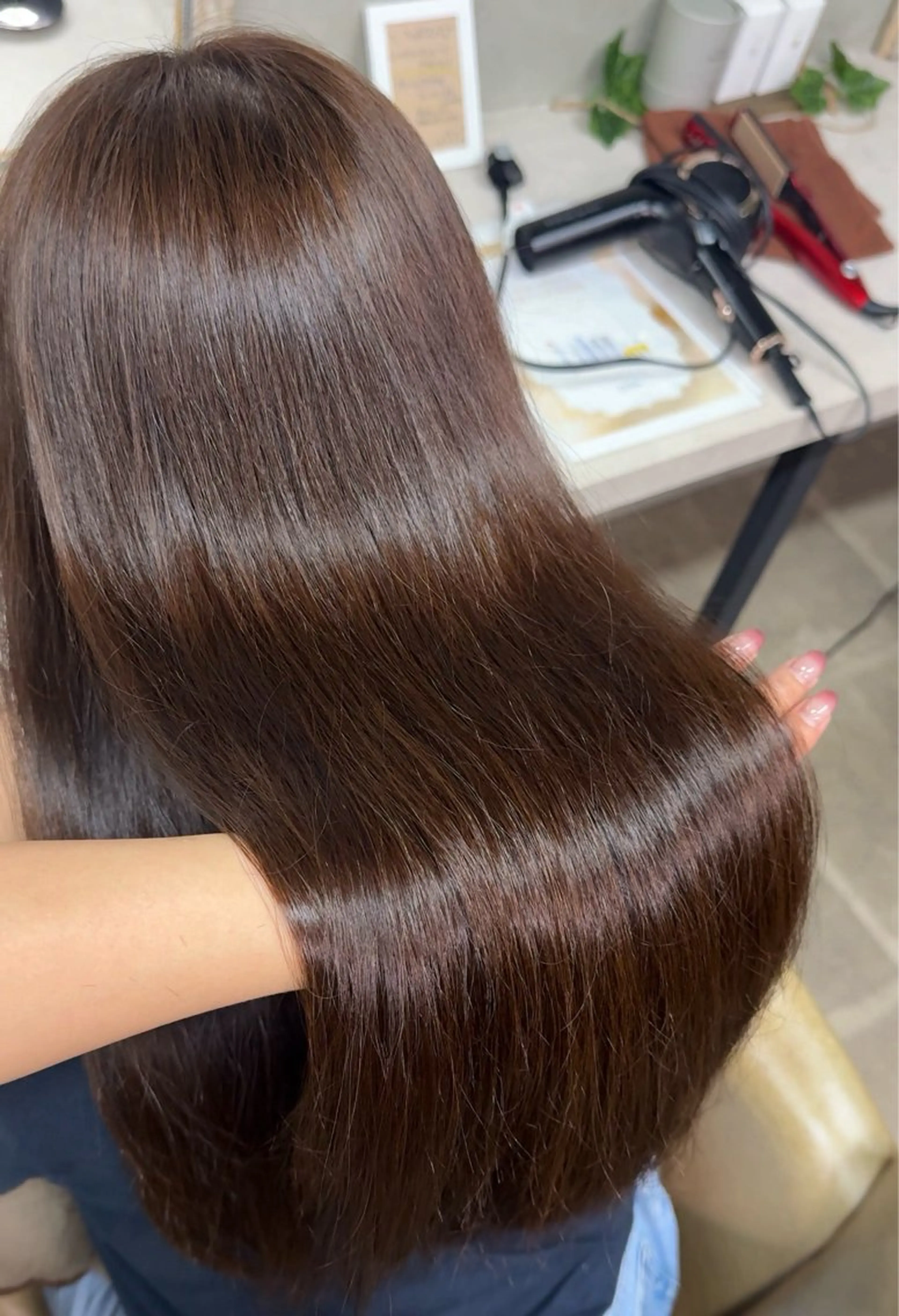 ロング カラー 透明感カラー ダブルカラー ヘアカラー トリートメント Blast Erikaのヘアスタイル
