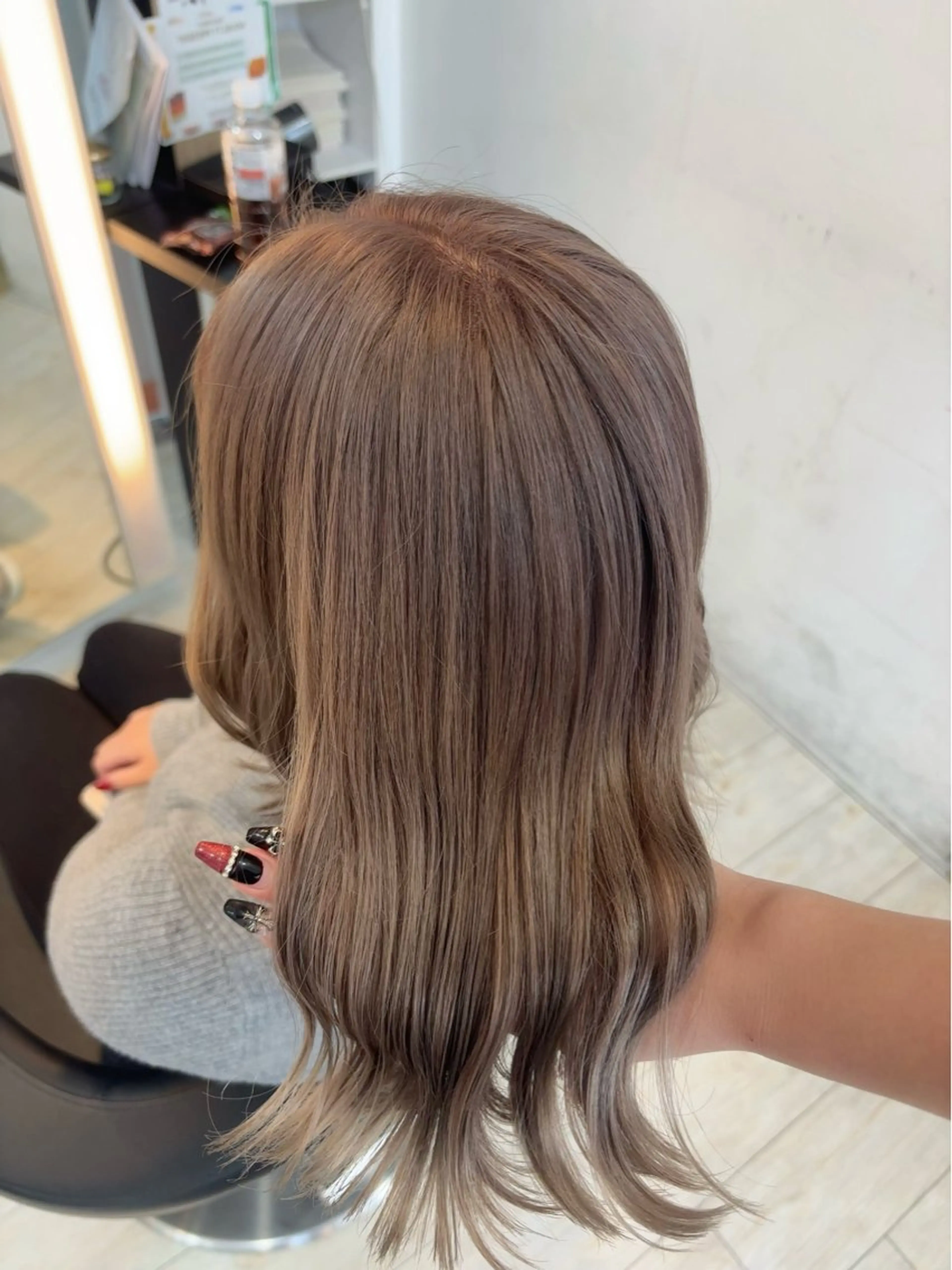 カラー ベージュカラー ブリーチ ハイトーンカラー ミルクティーベージュ ヘアカラー miyu/ボブ/ 透明感カラー/栄のヘアスタイル