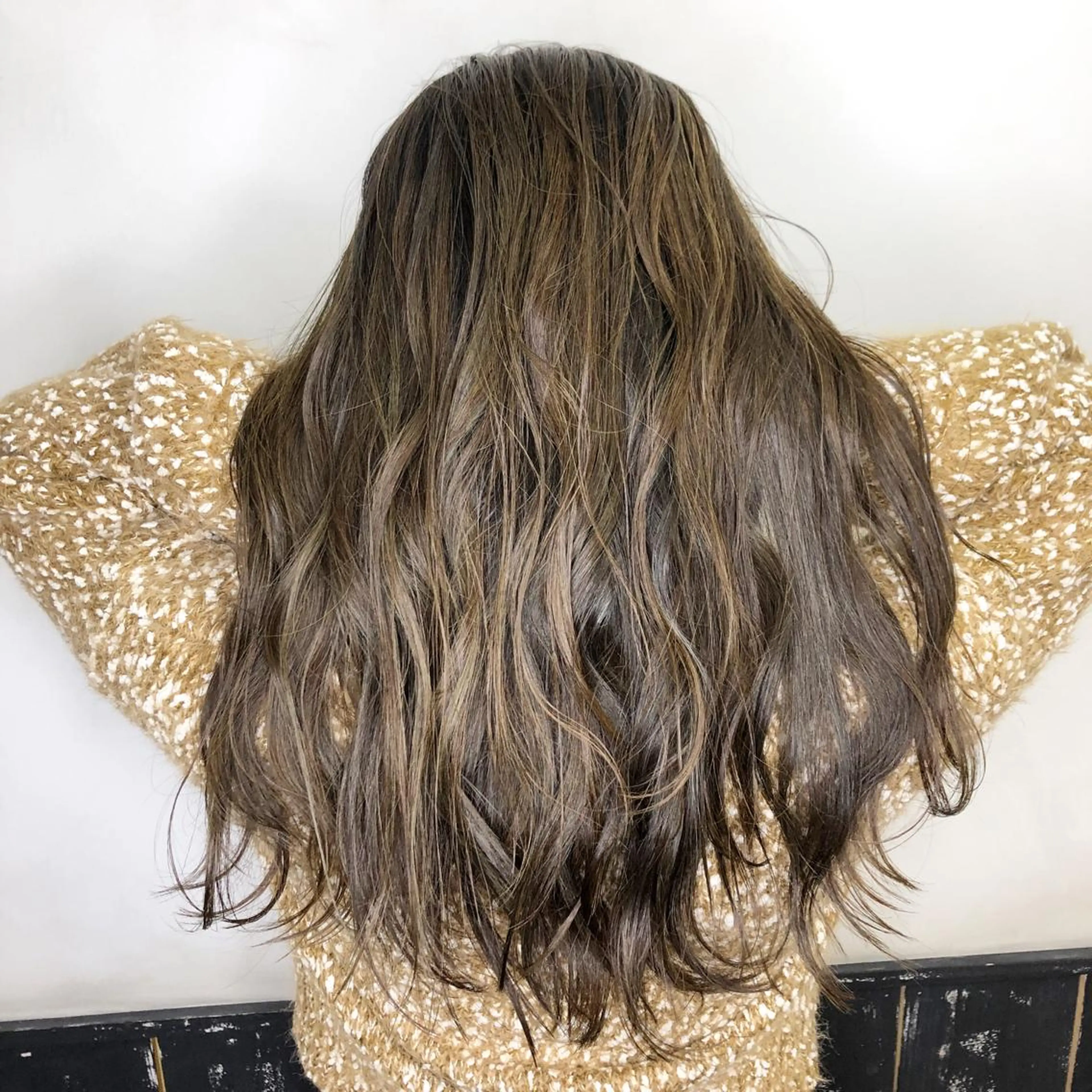 セミロング カラー ヘアアレンジ グラデーションカラー ハイライトカラー ハイライト カット ヘアカラー トリートメント AUBE HAIRazul吉祥寺所属・髪質改善✨幹細胞✨ ウルツヤ🌈清水　祥のヘアスタイル