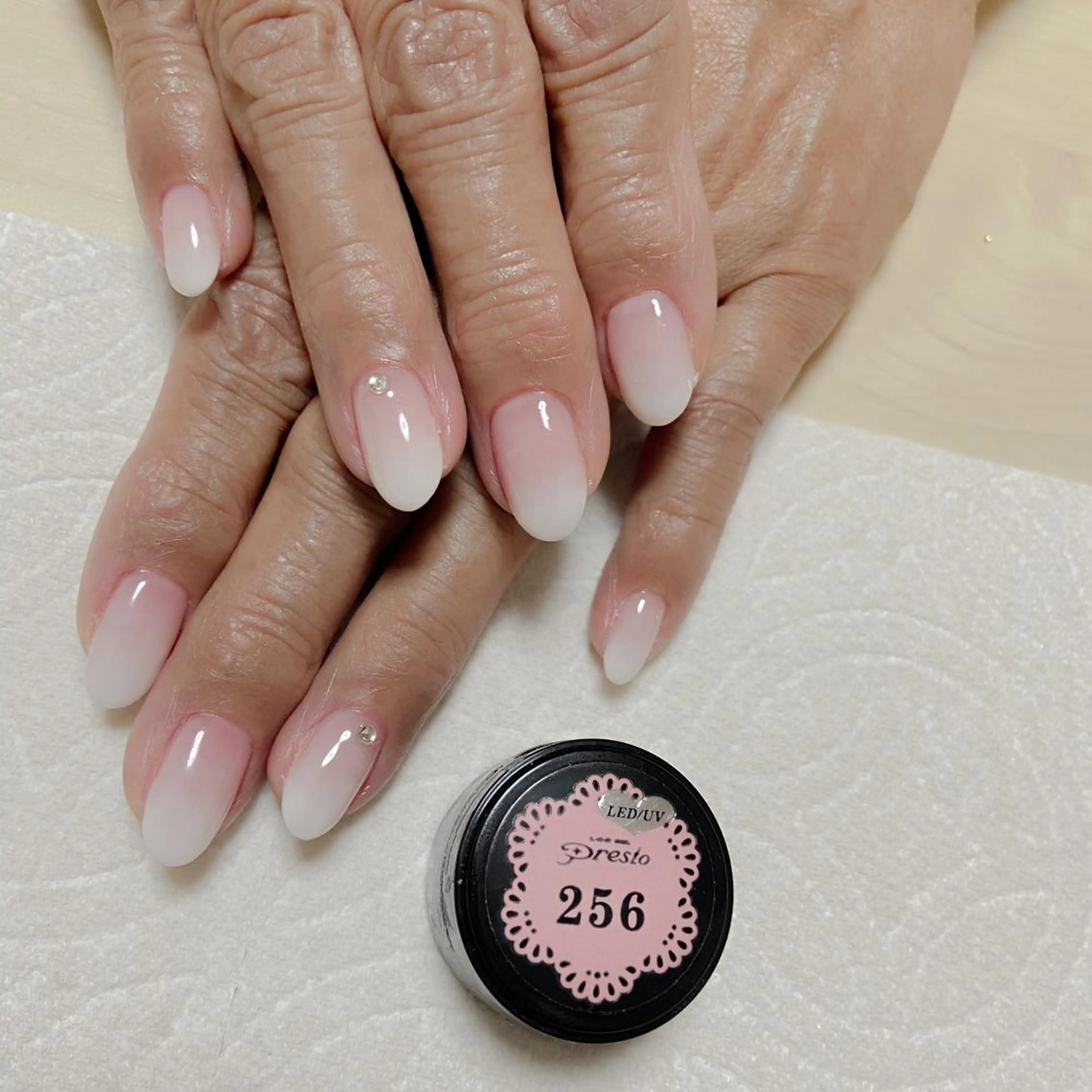 ネイル 黒沢 直子のネイルデザイン