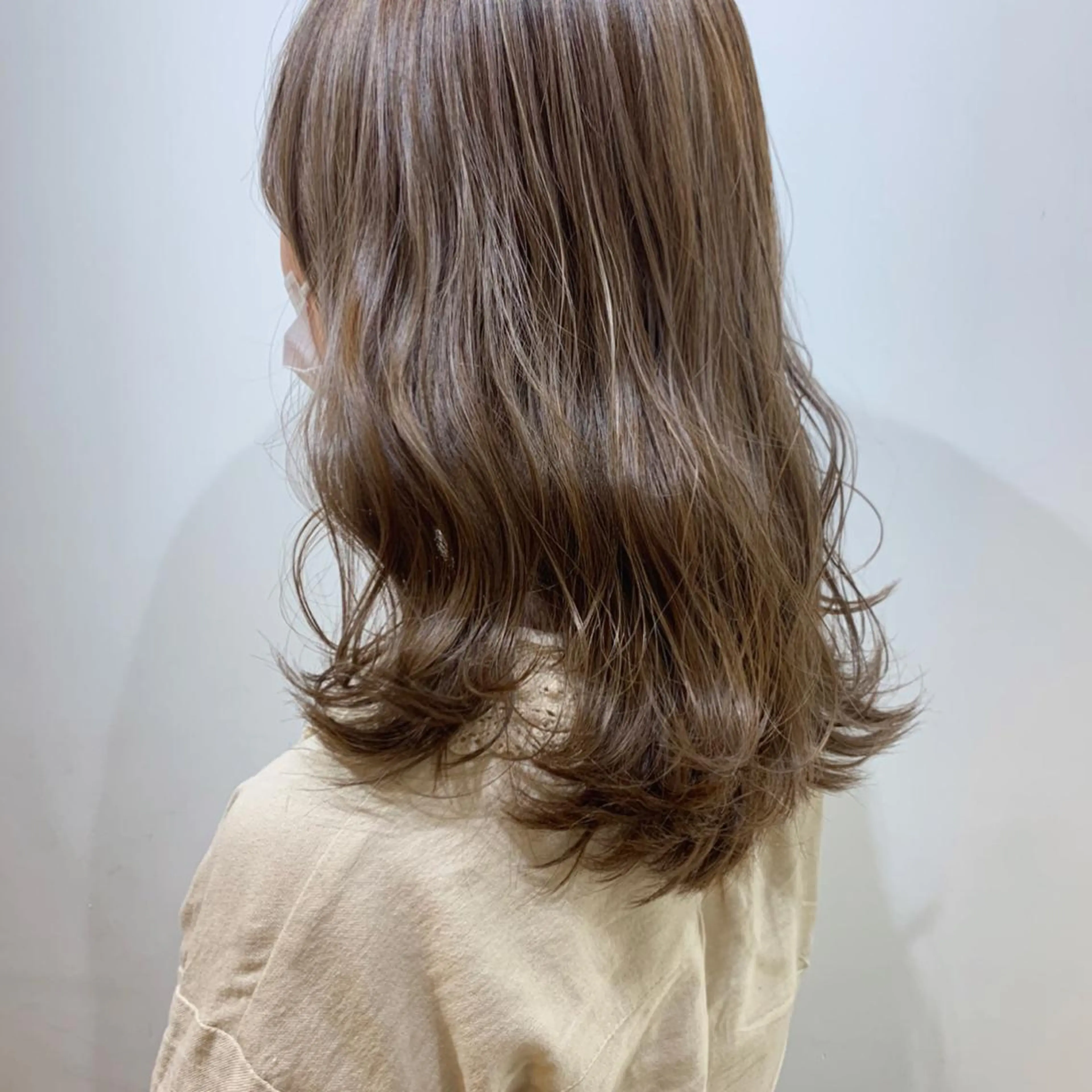 ミディアム ハイライト ヘアカラー トリートメント Jewel Box所属・髪質改善ストレート 特化⭐️杉本奈稀沙のヘアスタイル