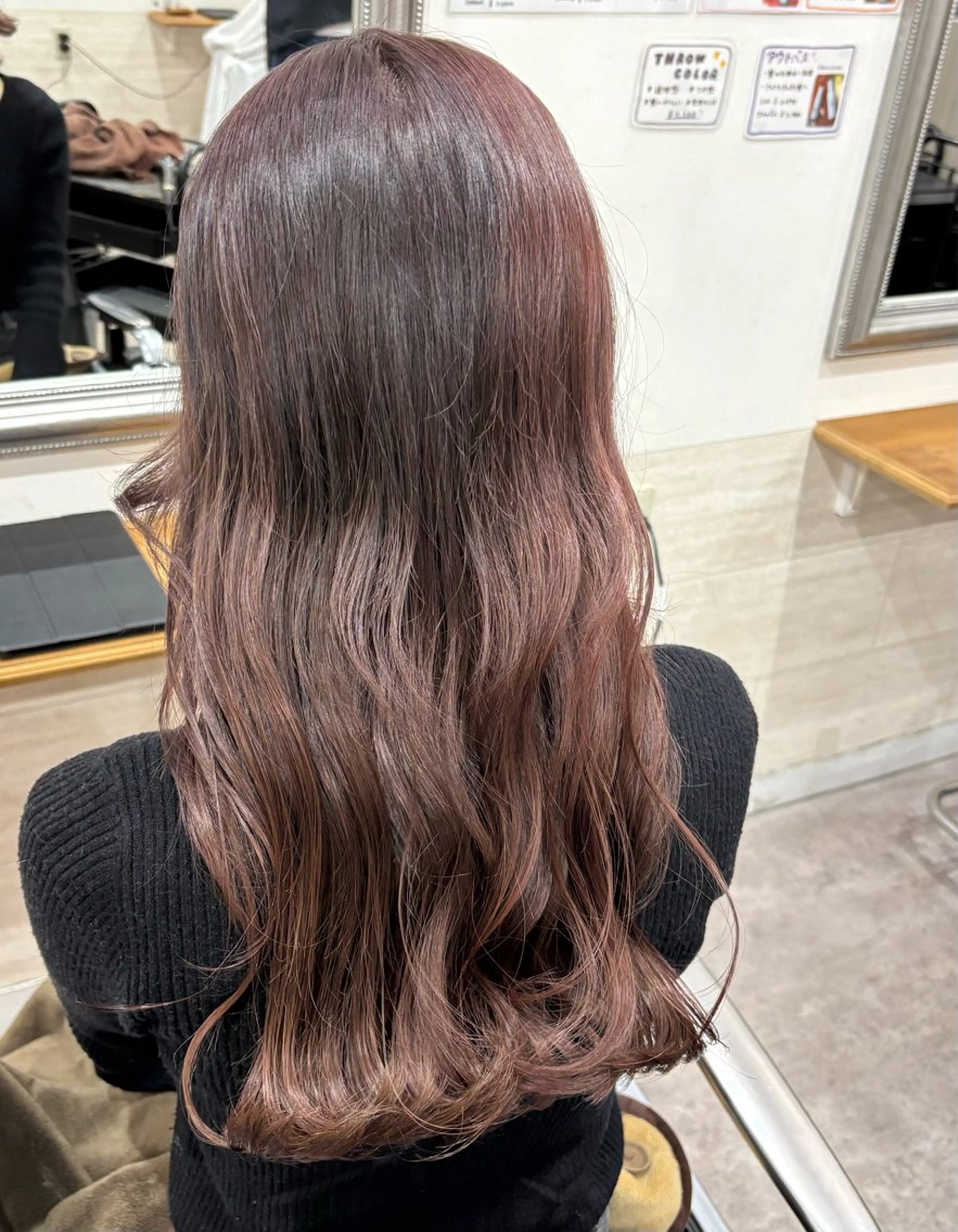 ロング カラー 生尾 虹水のヘアスタイル