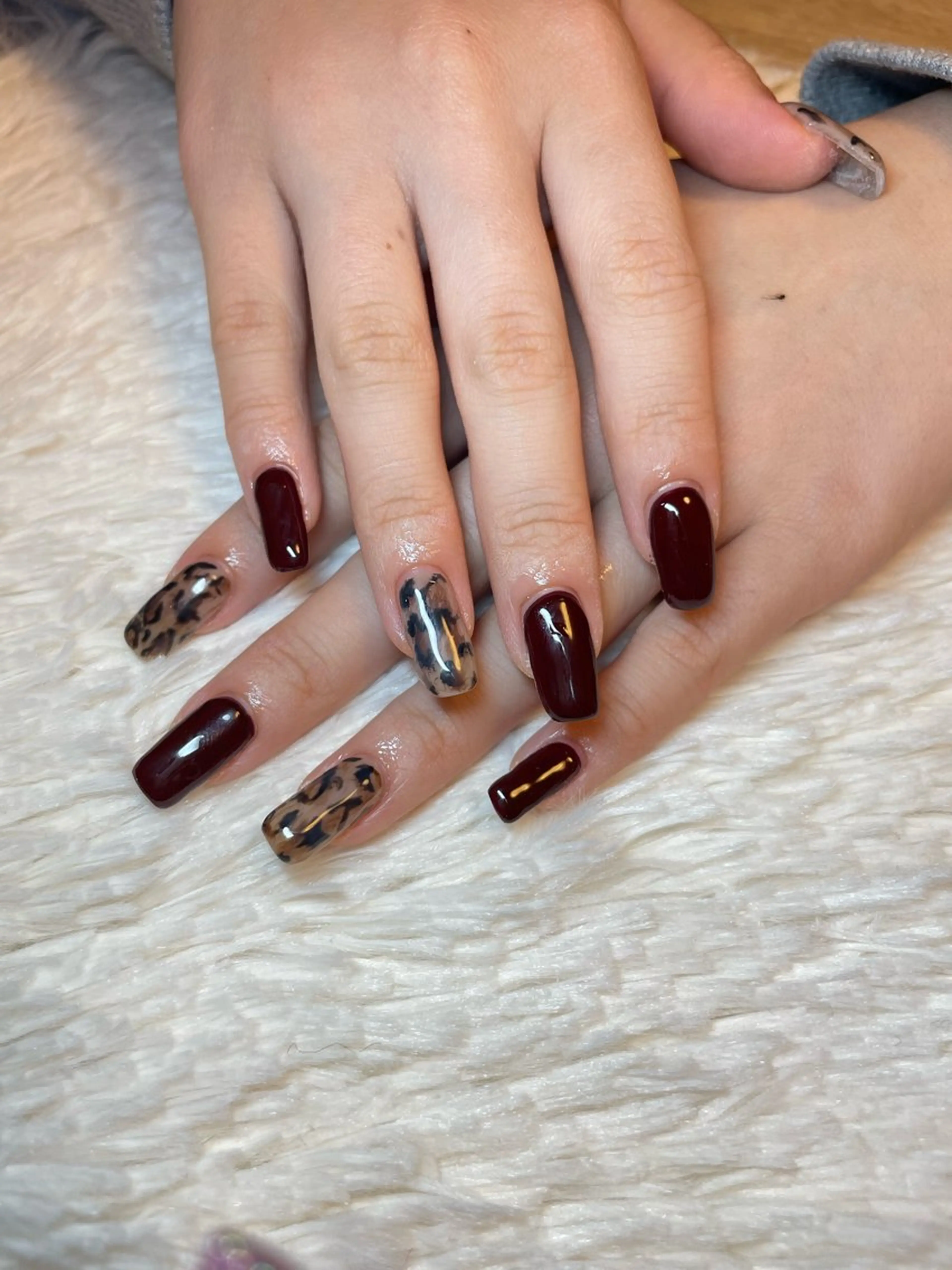 ネイル アニマル柄 ボルドー バレンタイン Nail salon Betty❤︎のネイルデザイン