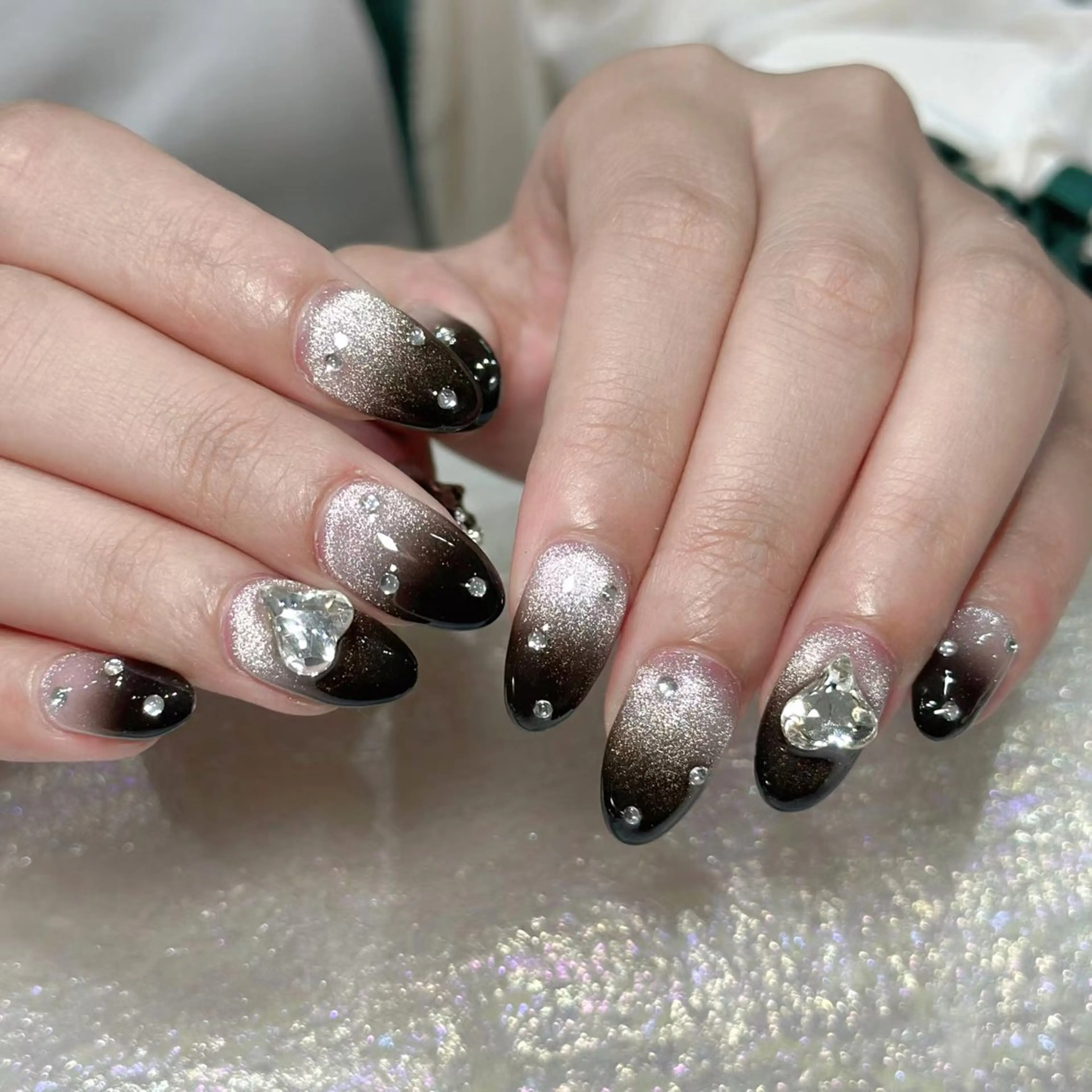 ネイル ハンドネイル Queens ひなのネイルデザイン