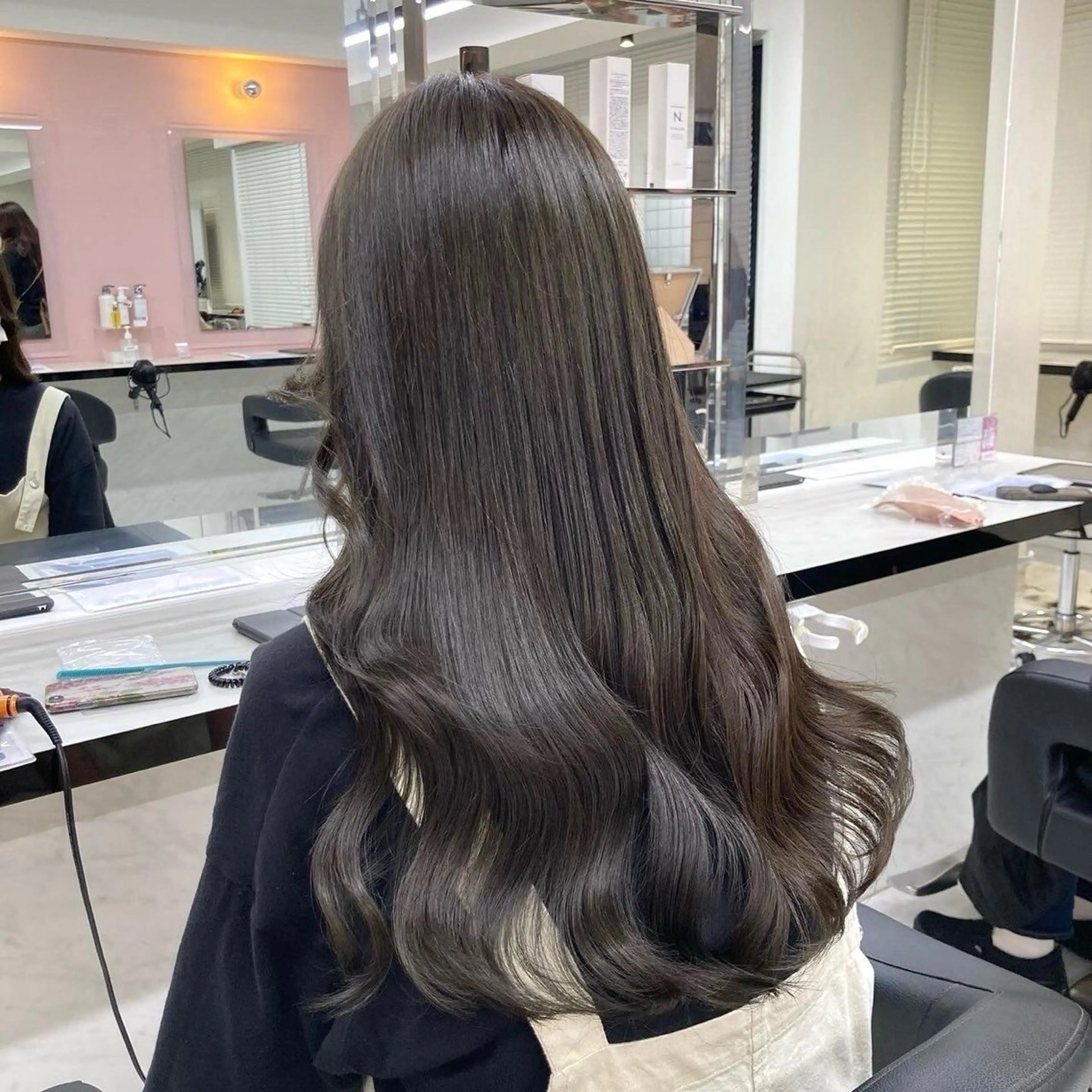 ロング カラー ベージュカラー ブリーチ 透明感カラー ダブルカラー 髪質改善 カット トリートメント モテ艶🤍透明感 レイヤー🤍教真のヘアスタイル