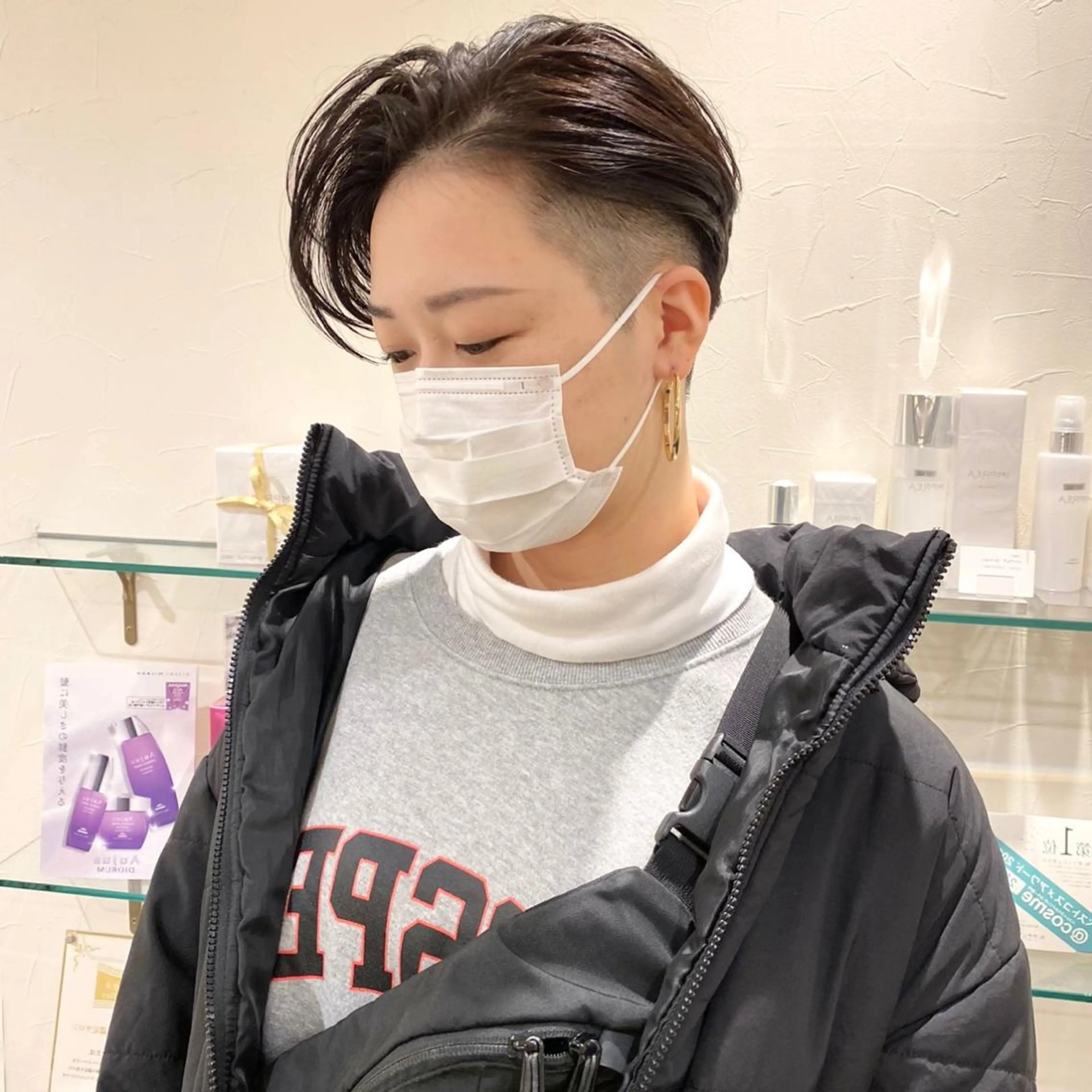 ロング カラー ブリーチ グレージュ ハイライトカラー シルバー ボブ ✨BASSA 【高田馬場】✨のヘアスタイル