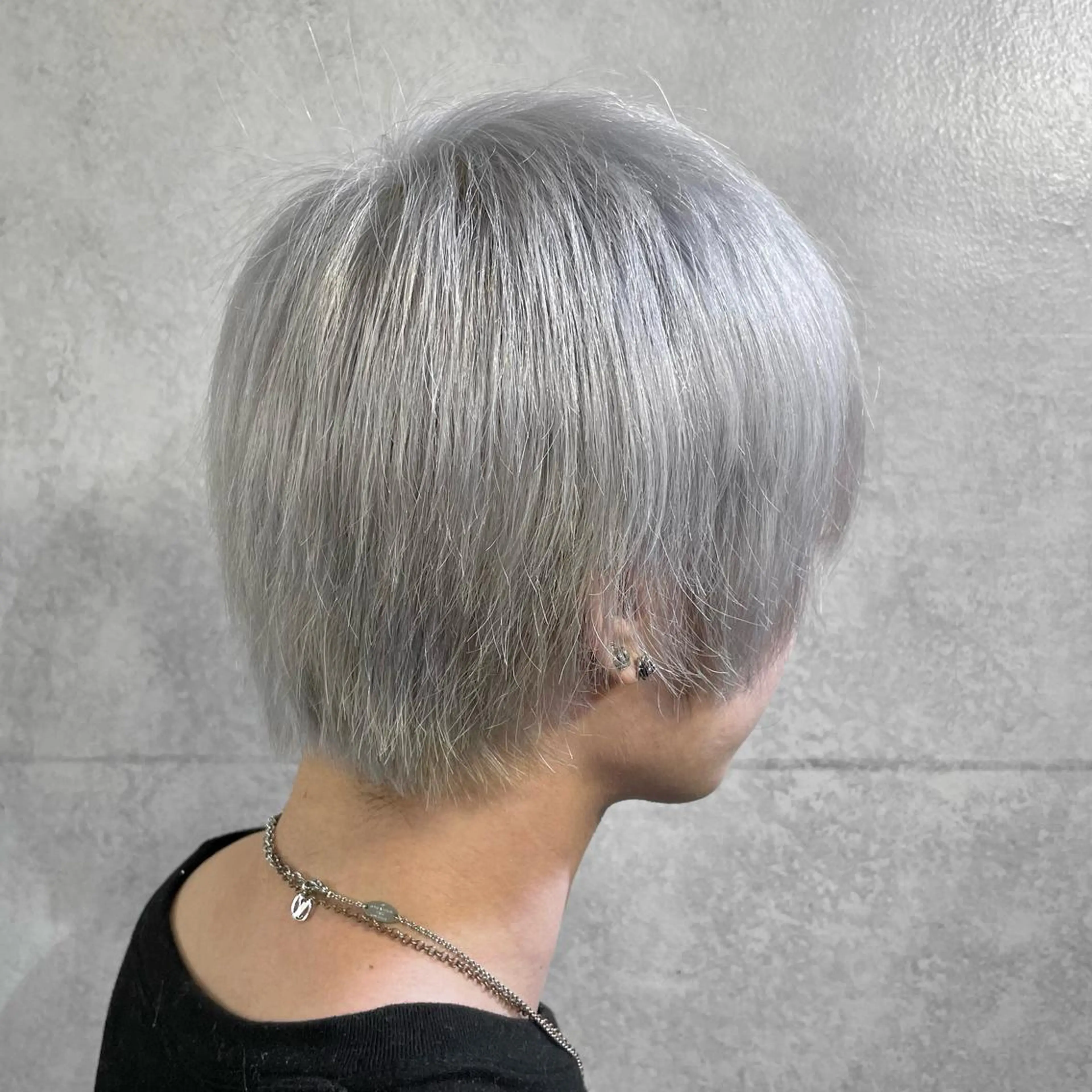 ショート カラー メンズ pizzicato pacto所属・ボルドーカラー/ワイ ンレッド/長山遼太郎のヘアスタイル