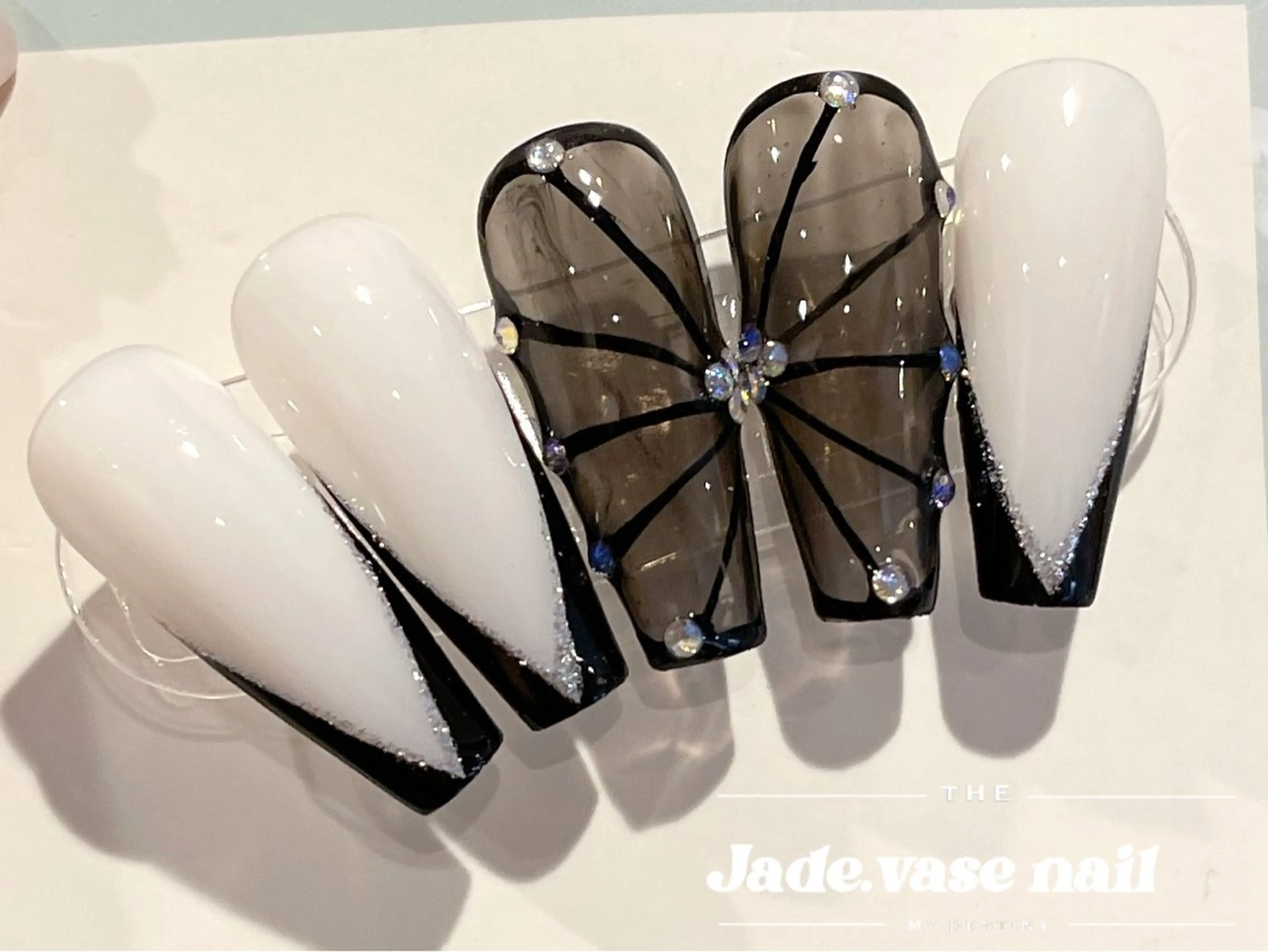 ネイル ✰Jade.vase 銀座一丁目・東銀座のネイルデザイン