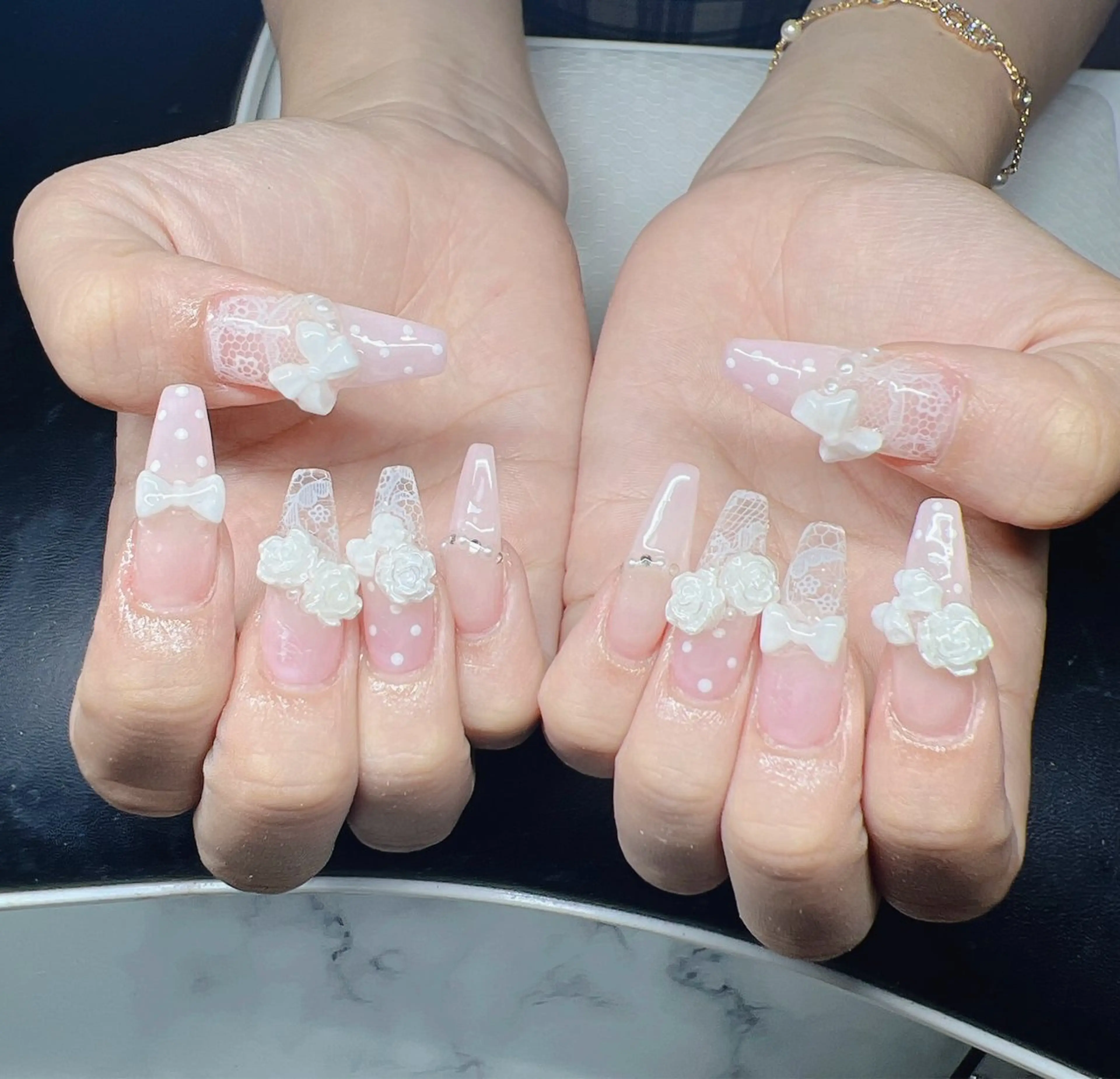 ネイル ハンドネイル Lee Nailsのネイルデザイン