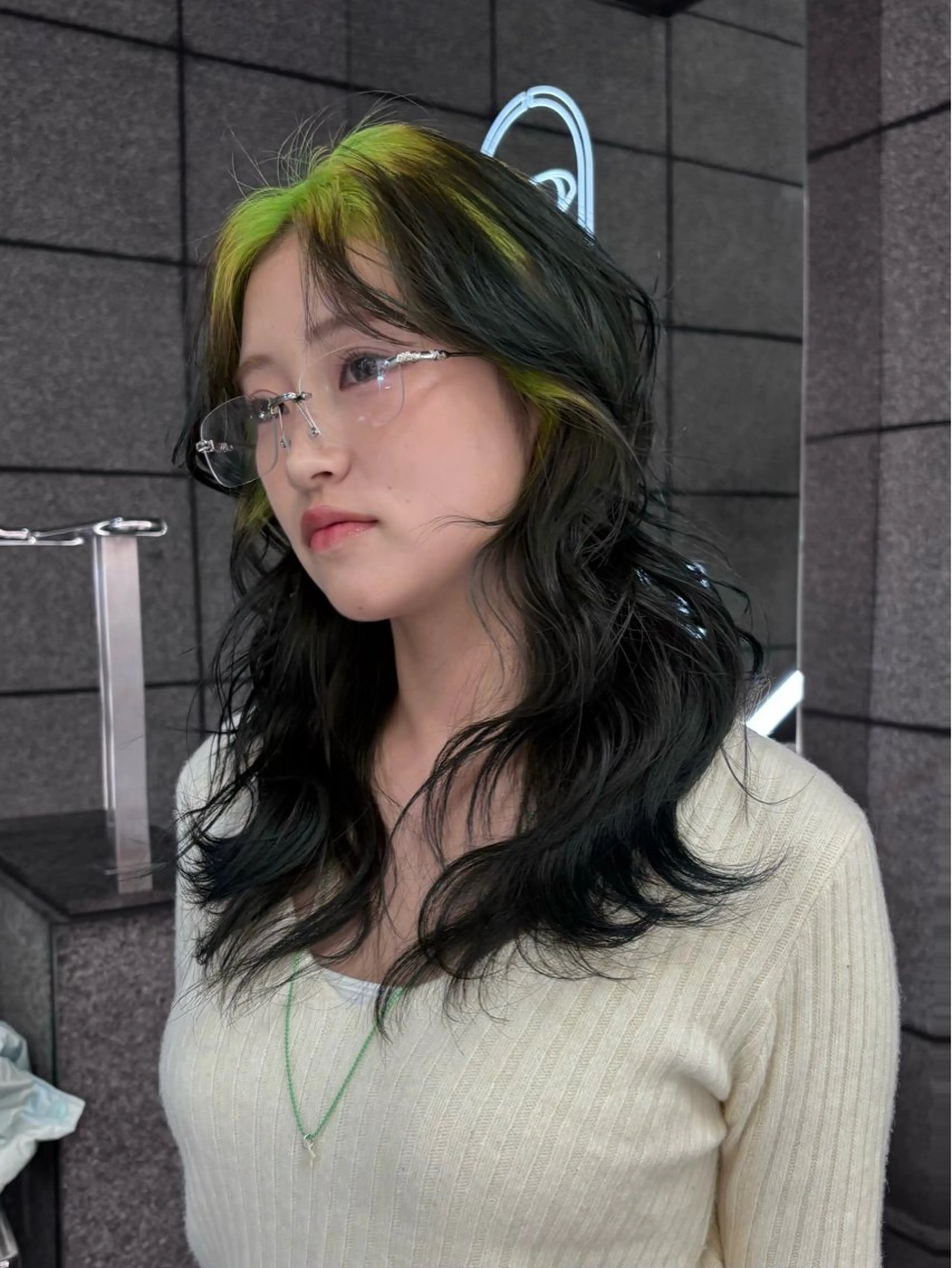 セミロング カラー ヘアカラー ヘアセット ハイトーン/レイヤー KYOKA🩶のヘアスタイル