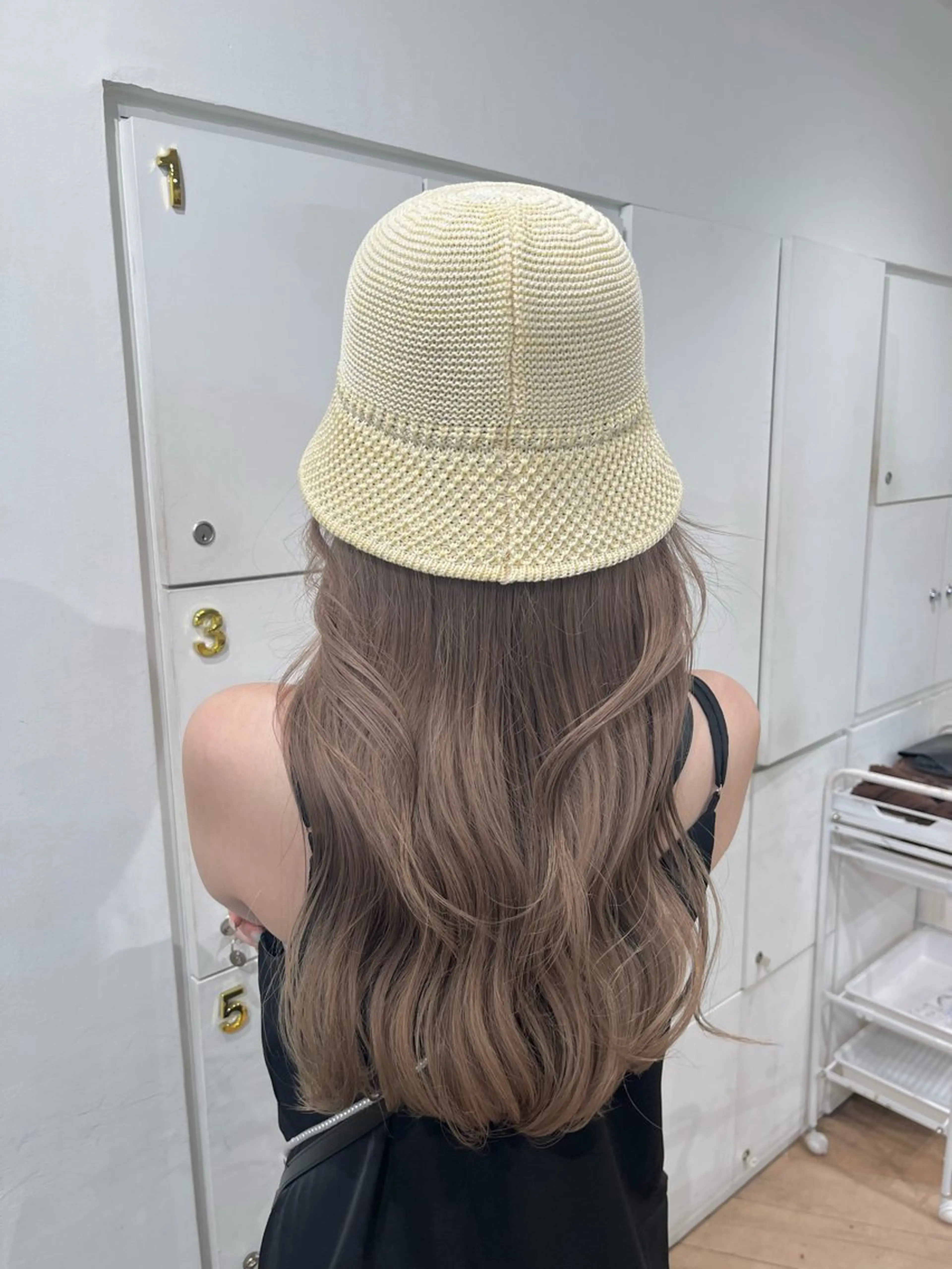 ロング カラー ベージュカラー ヘアカラー 🤎HAZUKI🤎 ハイトーン✨エクステのヘアスタイル