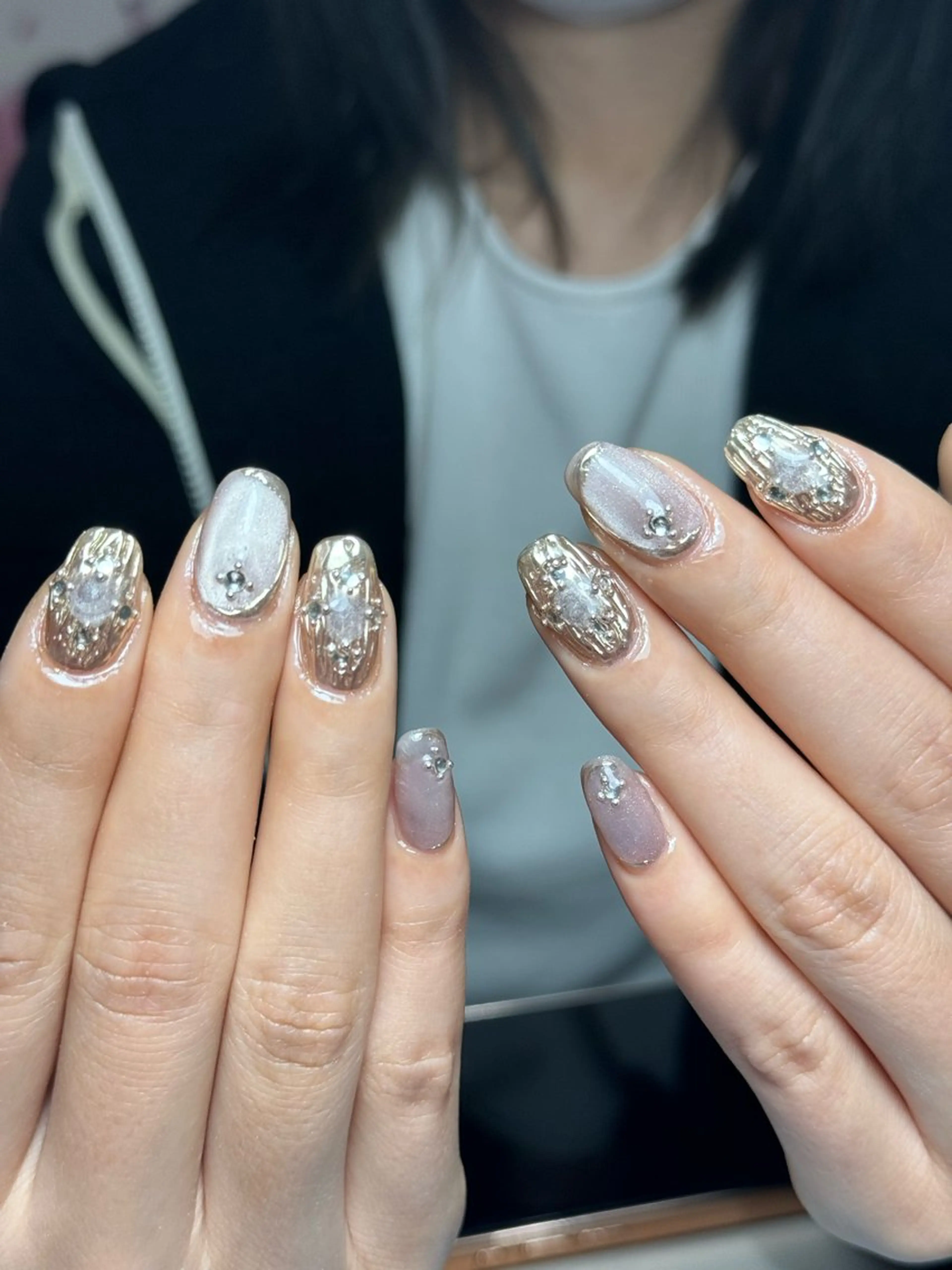 ネイル ハンドネイル AngelChris ビューティーサロンのネイルデザイン