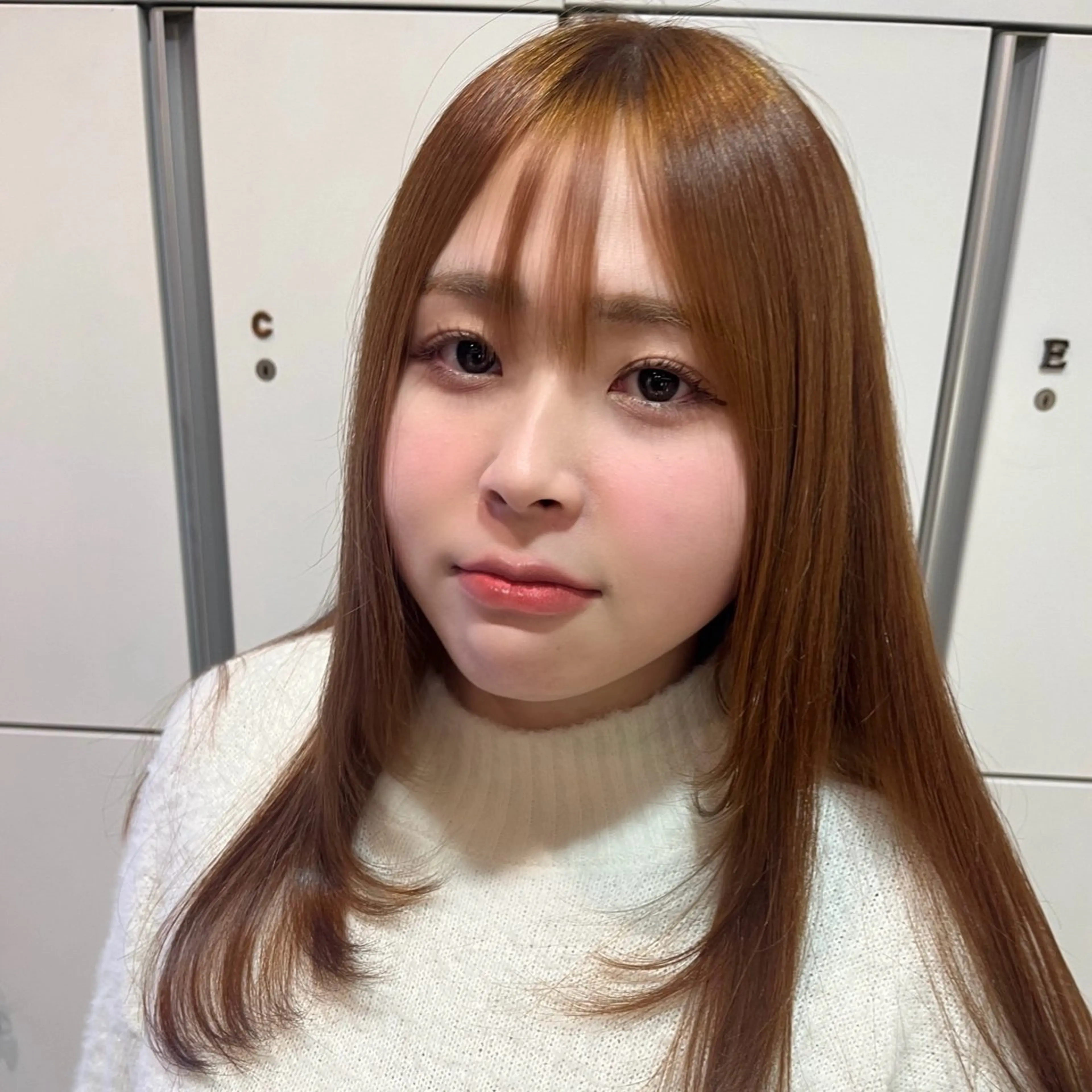 ロング 縮毛矯正 トリートメント ヘアカラー 垢抜けカラー/オリー ブ系/フェミニン/鏡のヘアスタイル