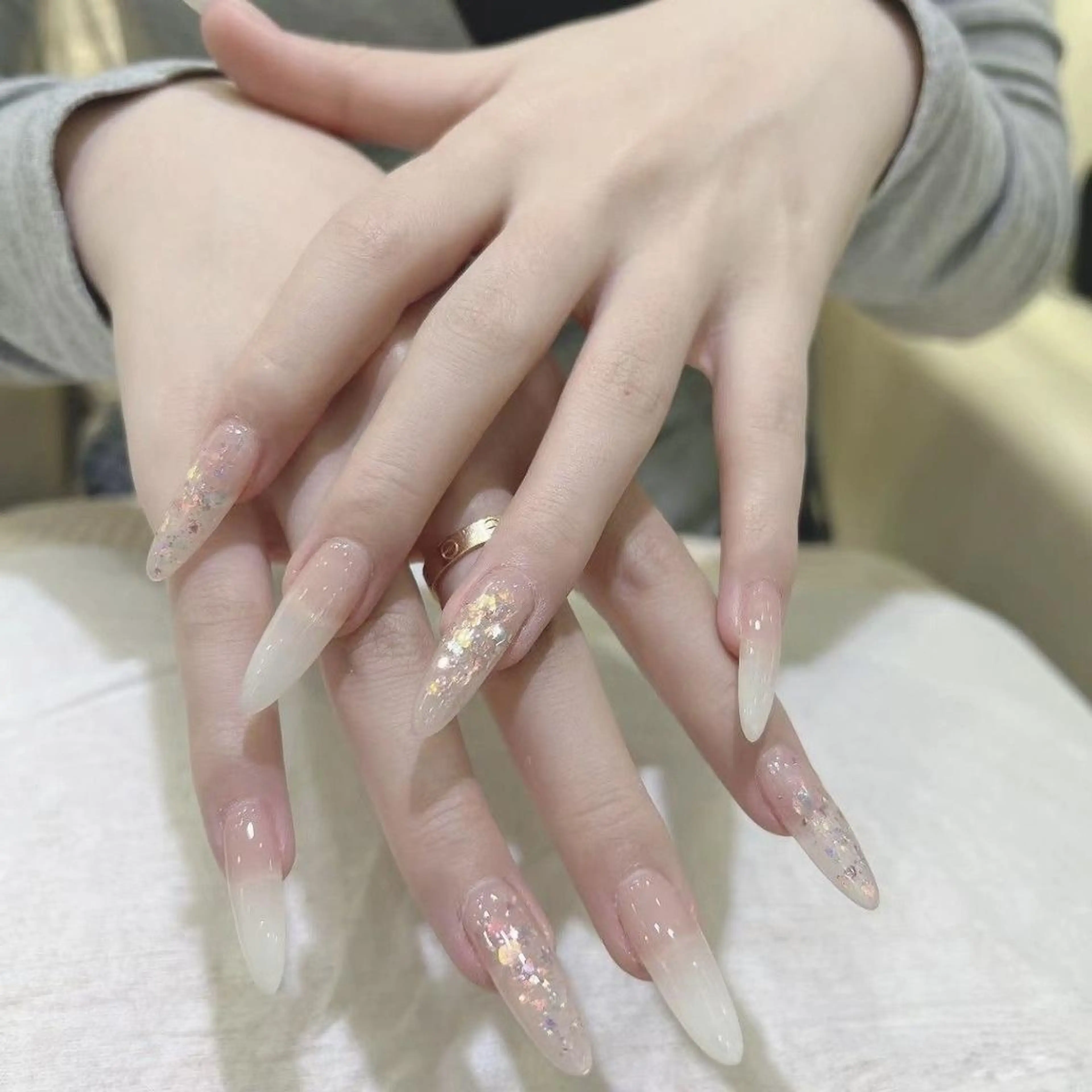 ネイル 長さ出し フレンチネイル グラデーション 卒業式 マグネットネイル ハンドネイル MIHANA SAKURAのネイルデザイン