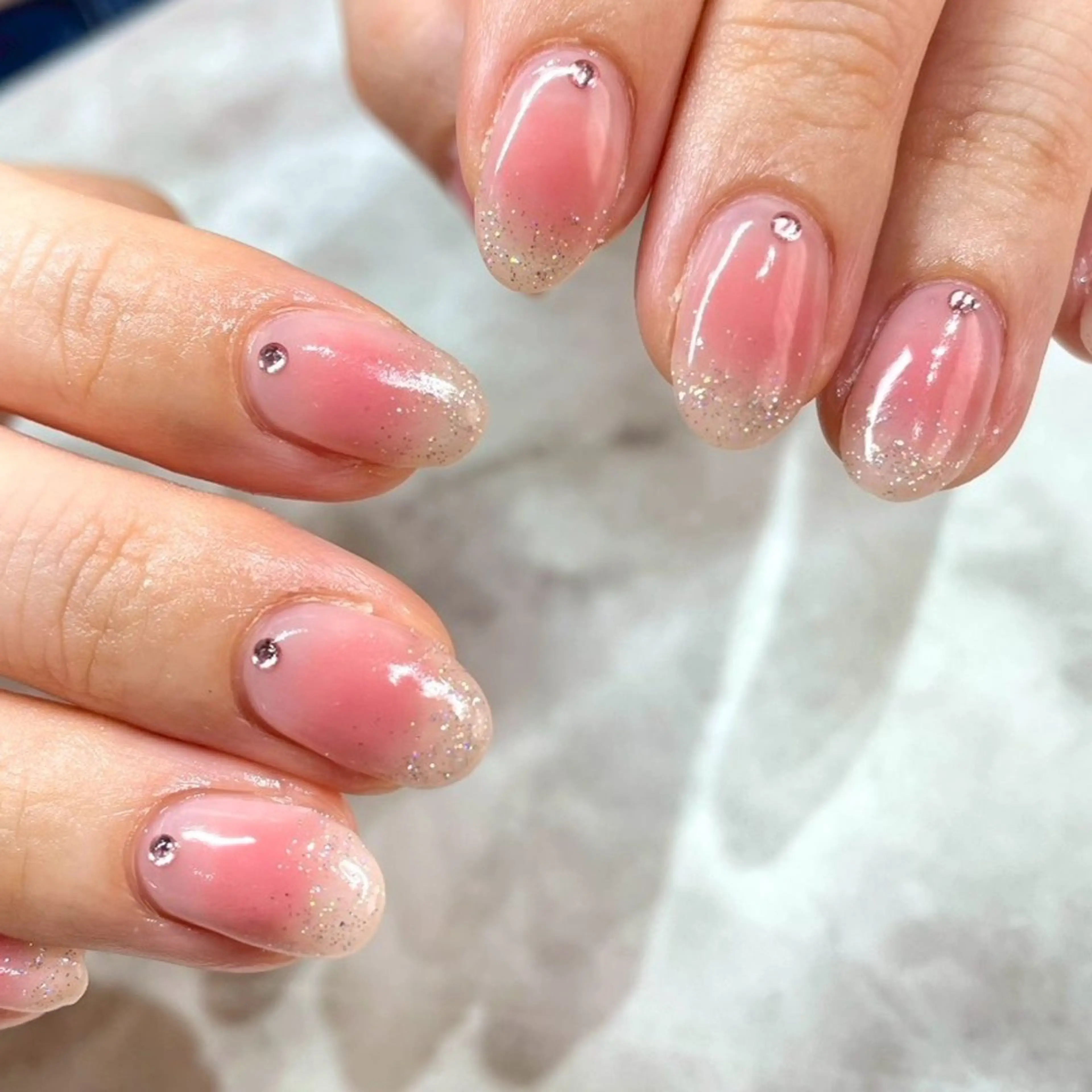 ネイル ラメ(グリッター) ストーンネイル ハンドネイル Beautiful Meかえでのネイルデザイン