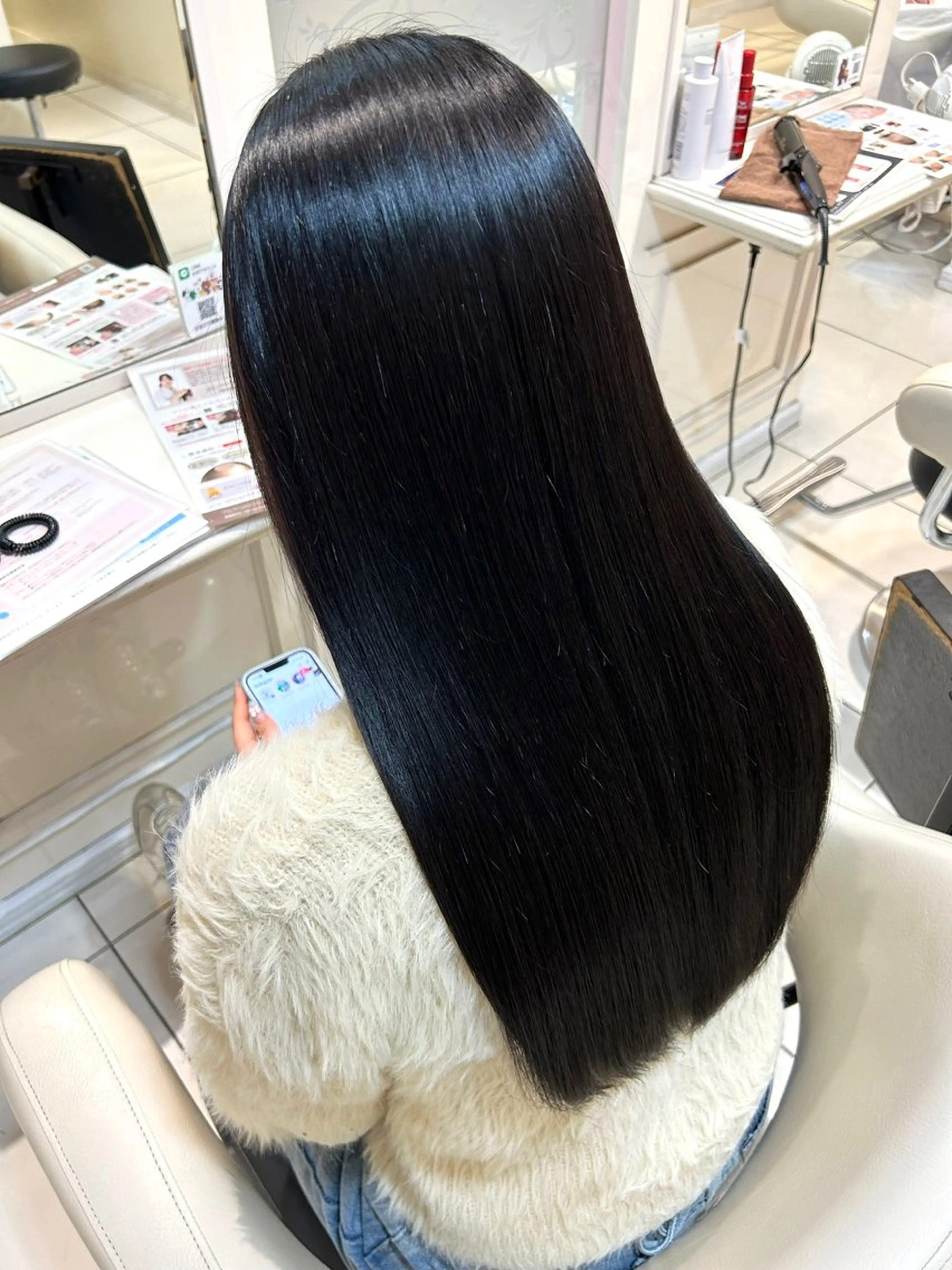 ロング カラー ヘアカラー トリートメント 髪質改善🥂✨ Mioのヘアスタイル
