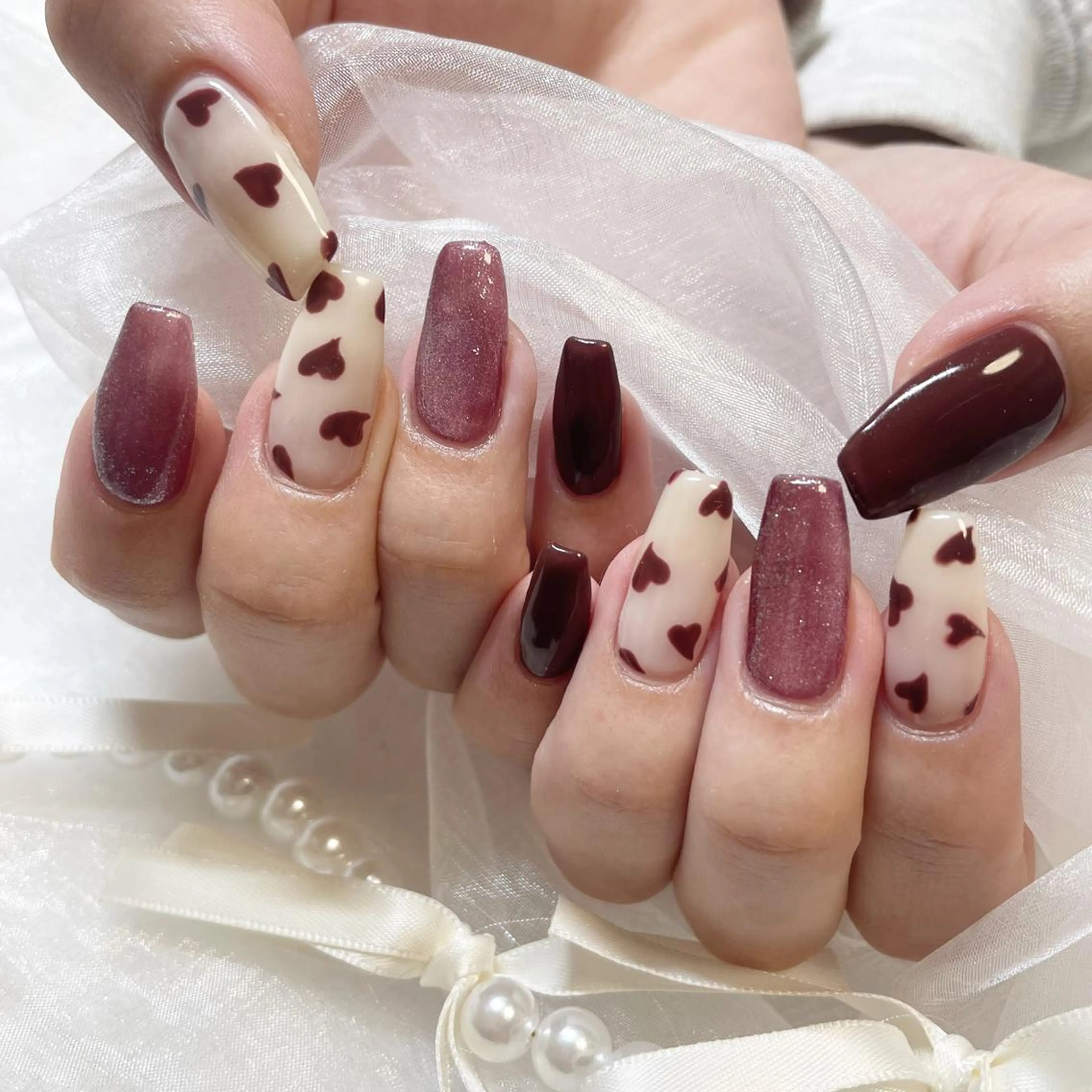 ネイル ジェルネイル ハート 韓国ネイル 持ち込み ワンカラーネイル ハンドネイル fiore nail 🦋のネイルデザイン