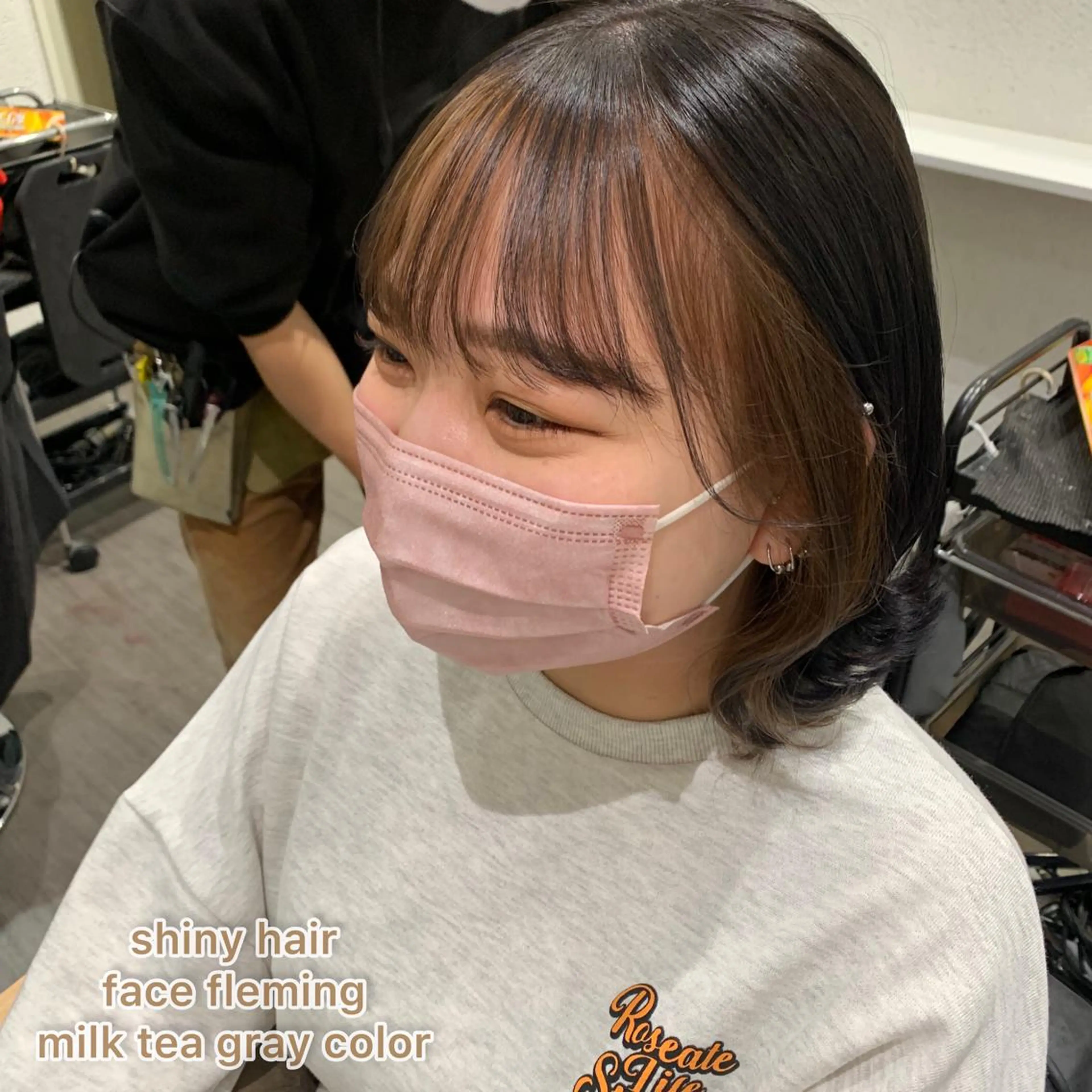 ミディアム カラー グレージュ ミルクティーグレージュ カット ヘアカラー トリートメント 上田 紗也のヘアスタイル