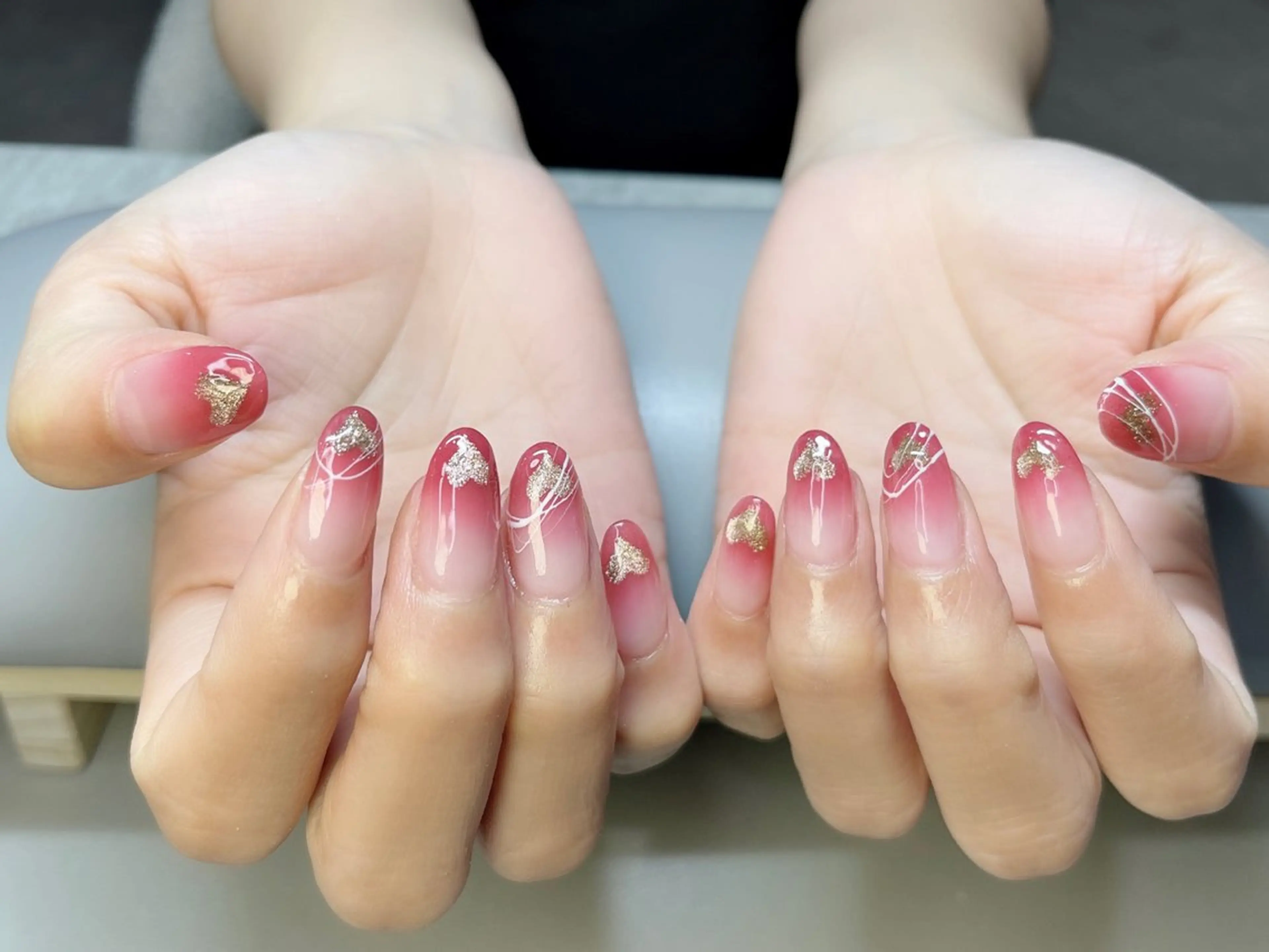 ネイル グラデーション ハート マグネットネイル ピンク 赤色 glance nailのネイルデザイン