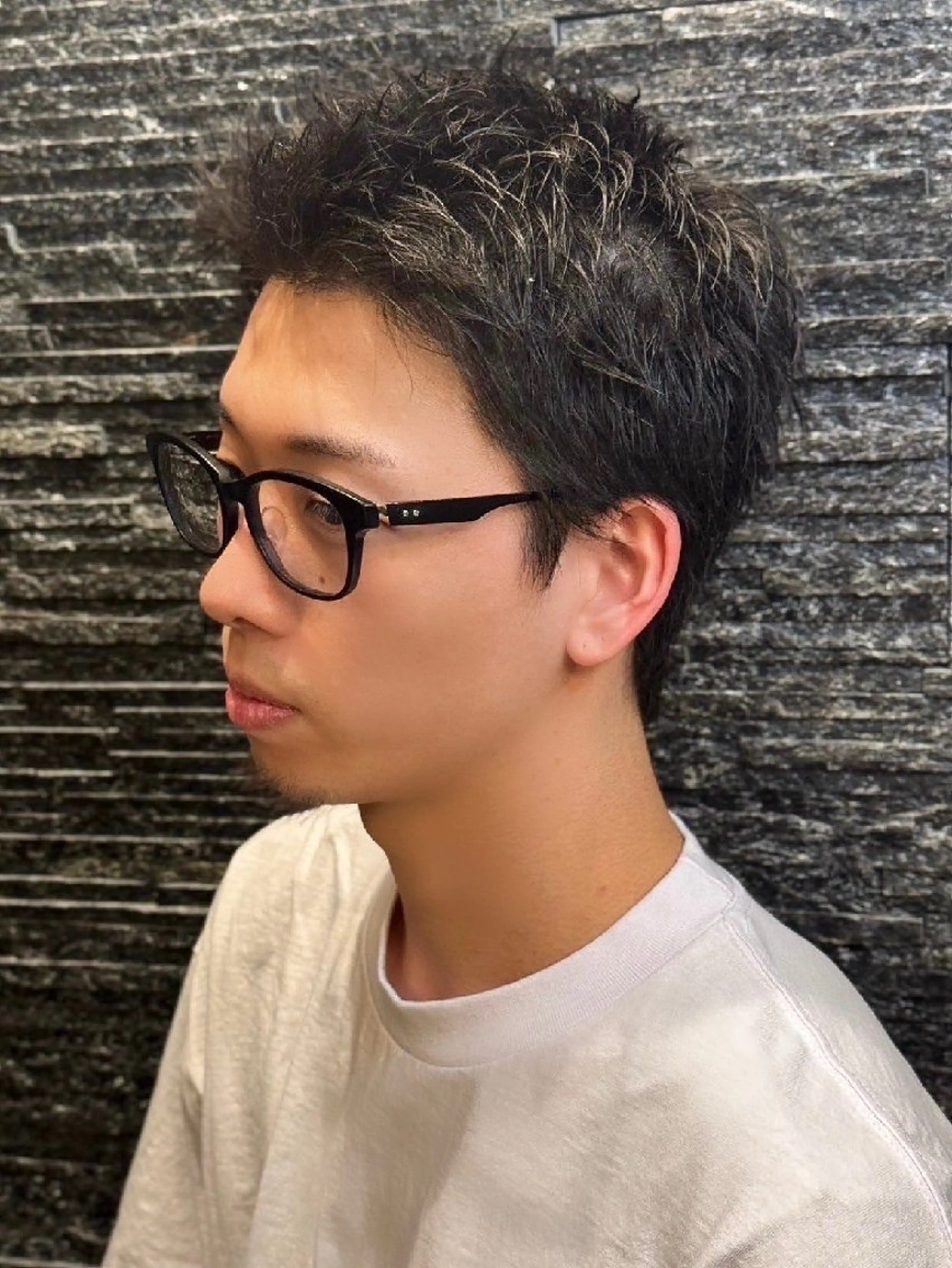 ショート ヒロ銀座プレミアムバーバー新宿店所属・髙司 哲伸のヘアスタイル