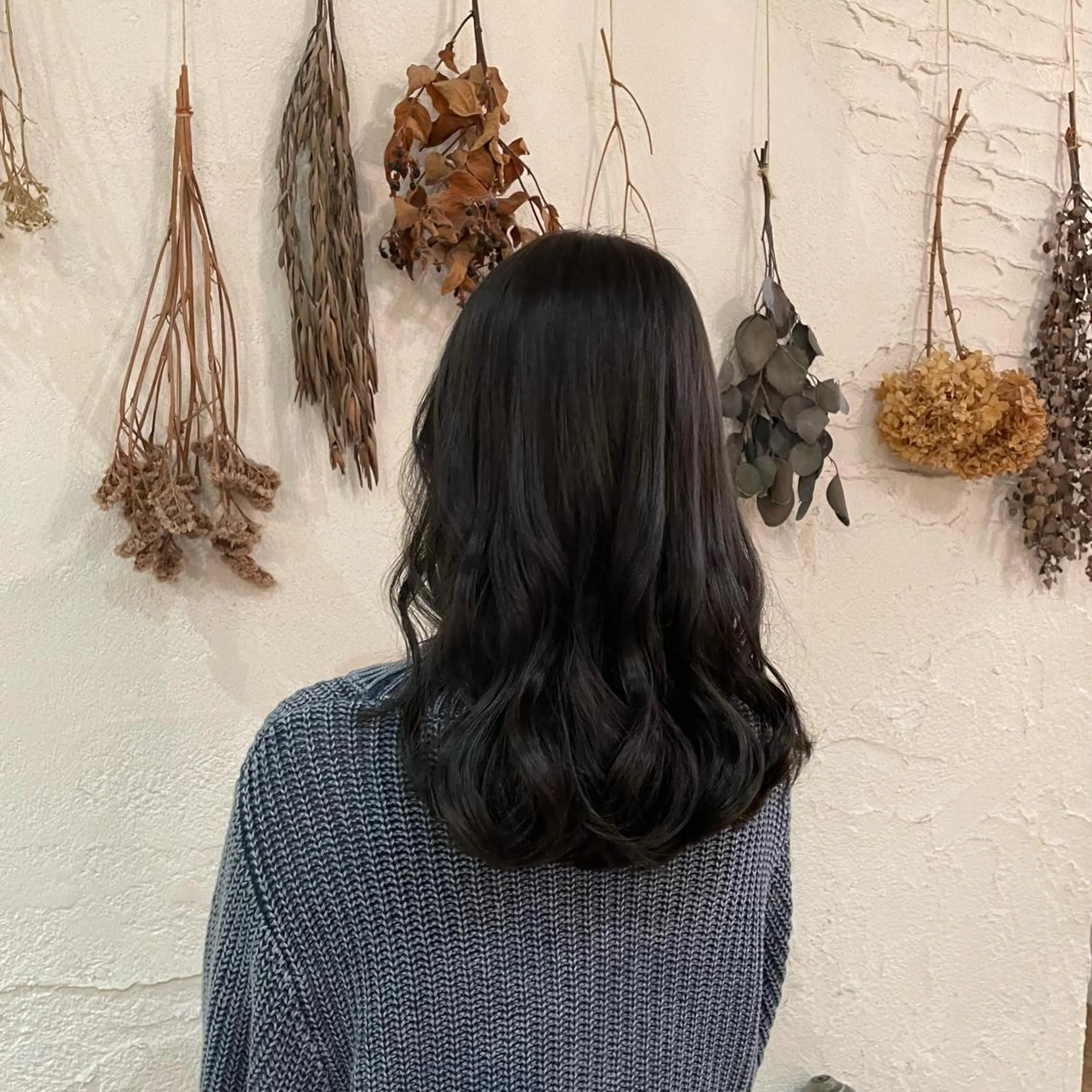 セミロング 浅沼 ほのかのヘアスタイル