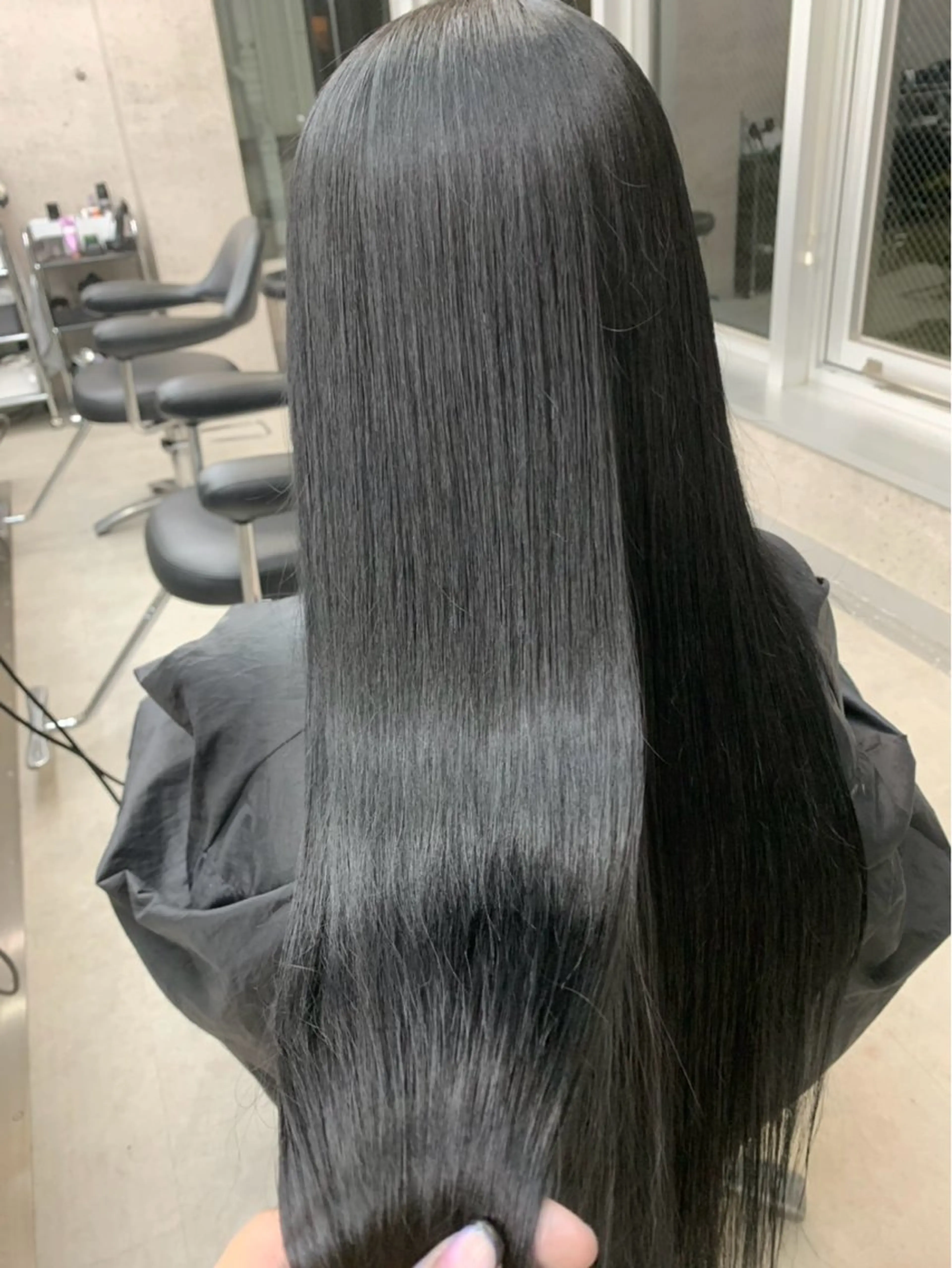 ロング トリートメント HARUKA ハイトーンのヘアスタイル