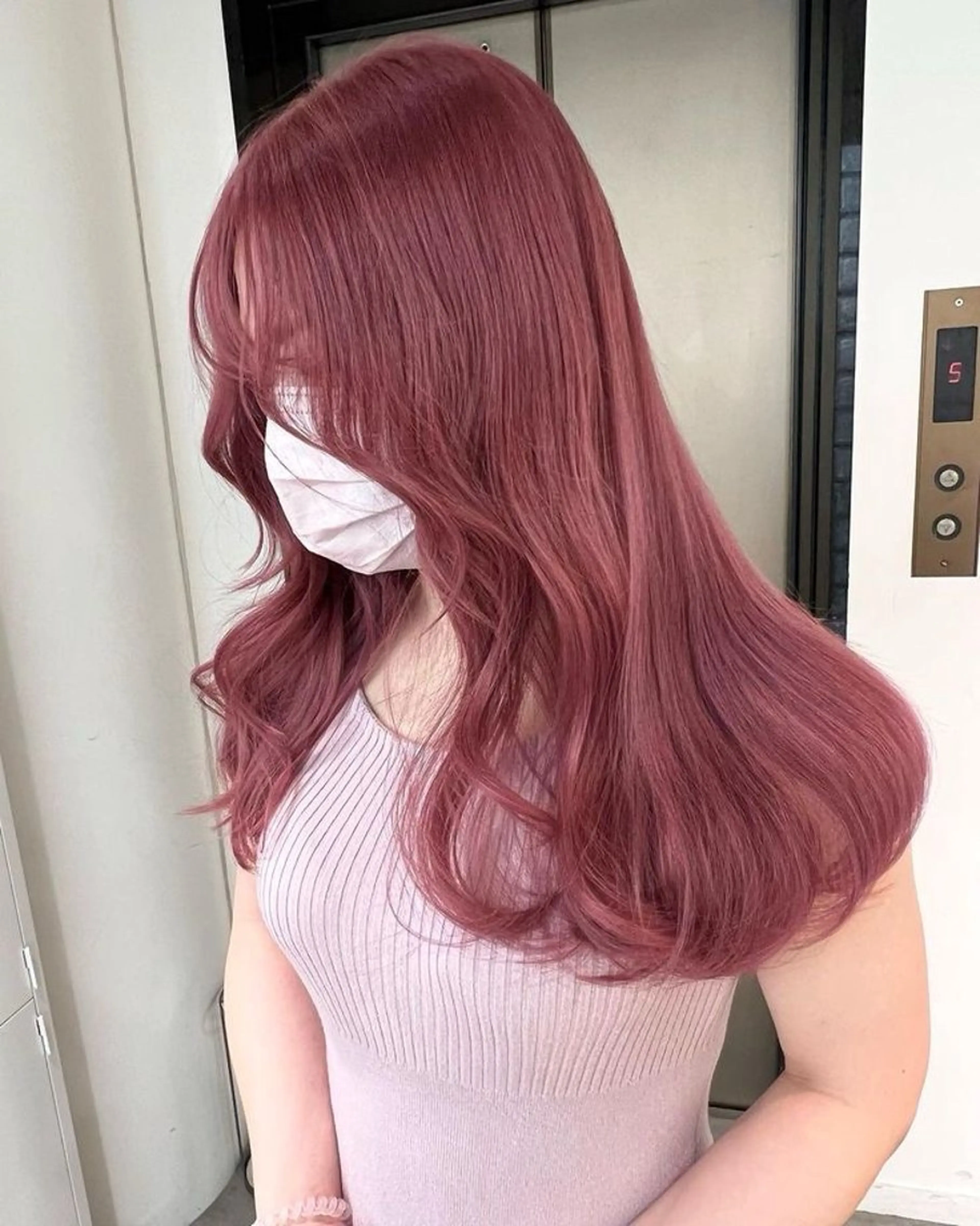 ロング カラー ヘアカラー ガーリーネイル hiroka🩰🎀のネイルデザイン