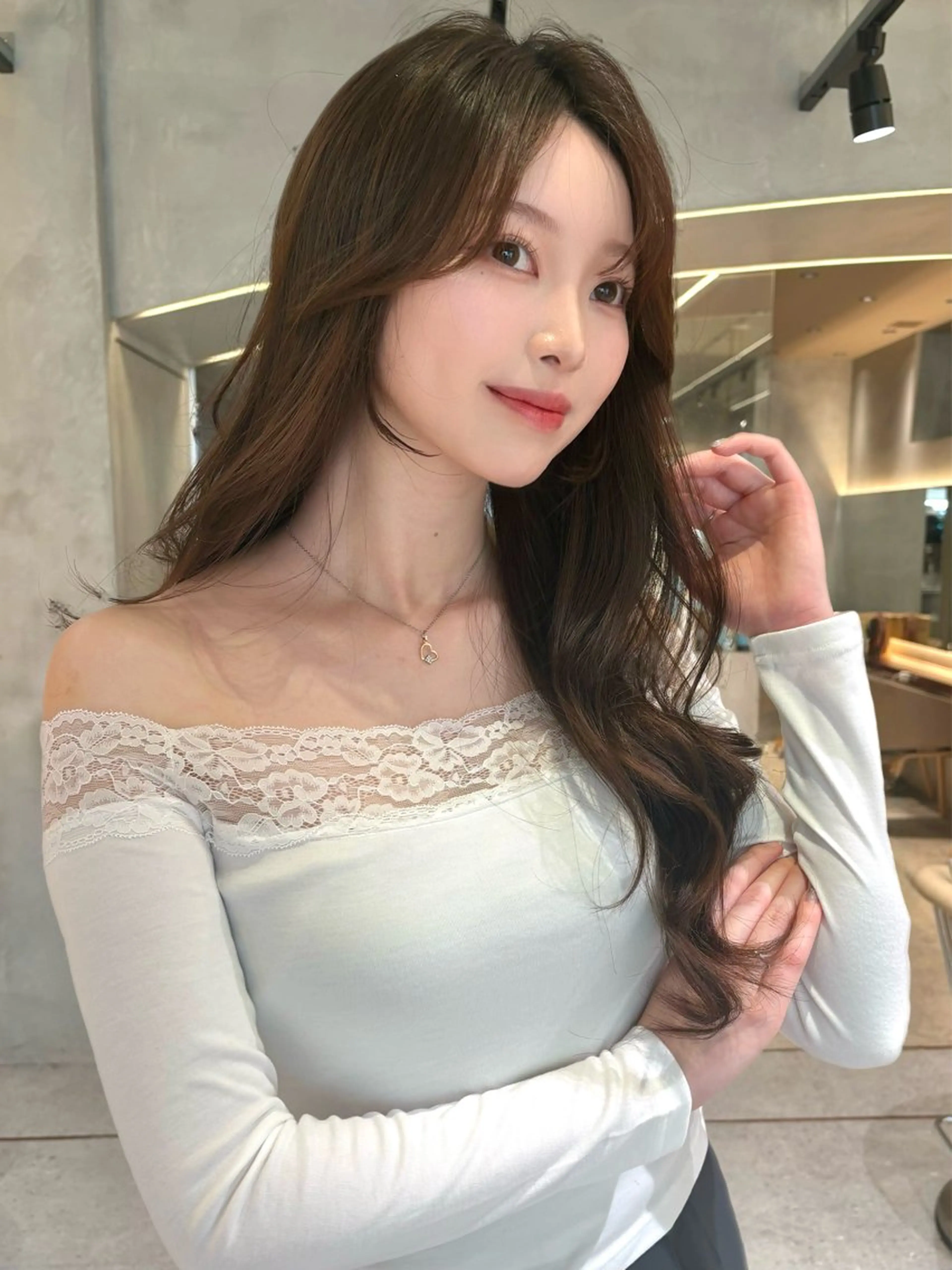 ロング カラー カット ヘアカラー トリートメント 髪質改善　ANFINI 仙台所属・🇰🇷韓国レイヤー 伊藤拓海のヘアスタイル