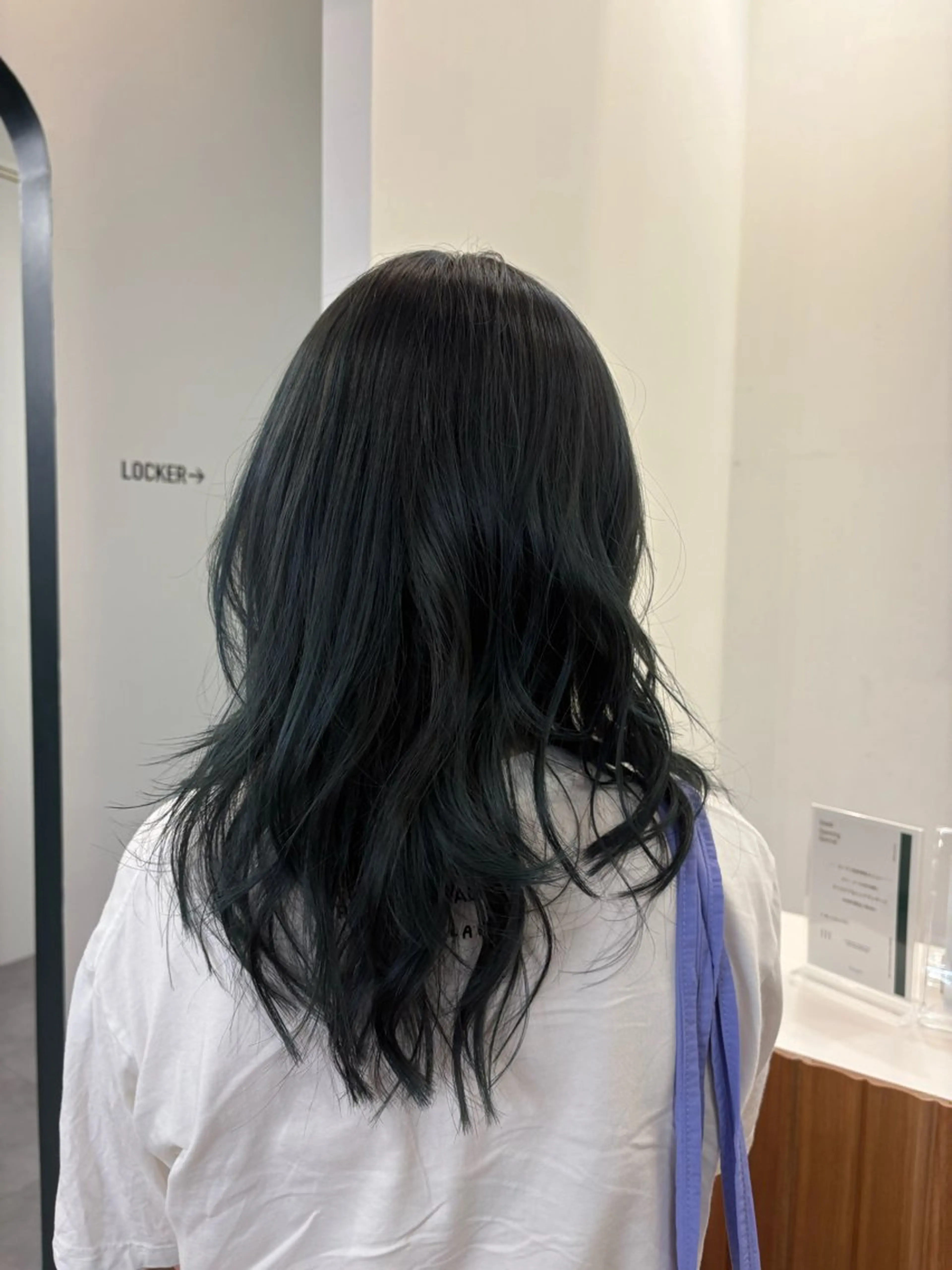 ミディアム ヘアカラー MEY HAIR CURLYS所属・SHIORI🎀 トレンド/艶カラーのヘアスタイル