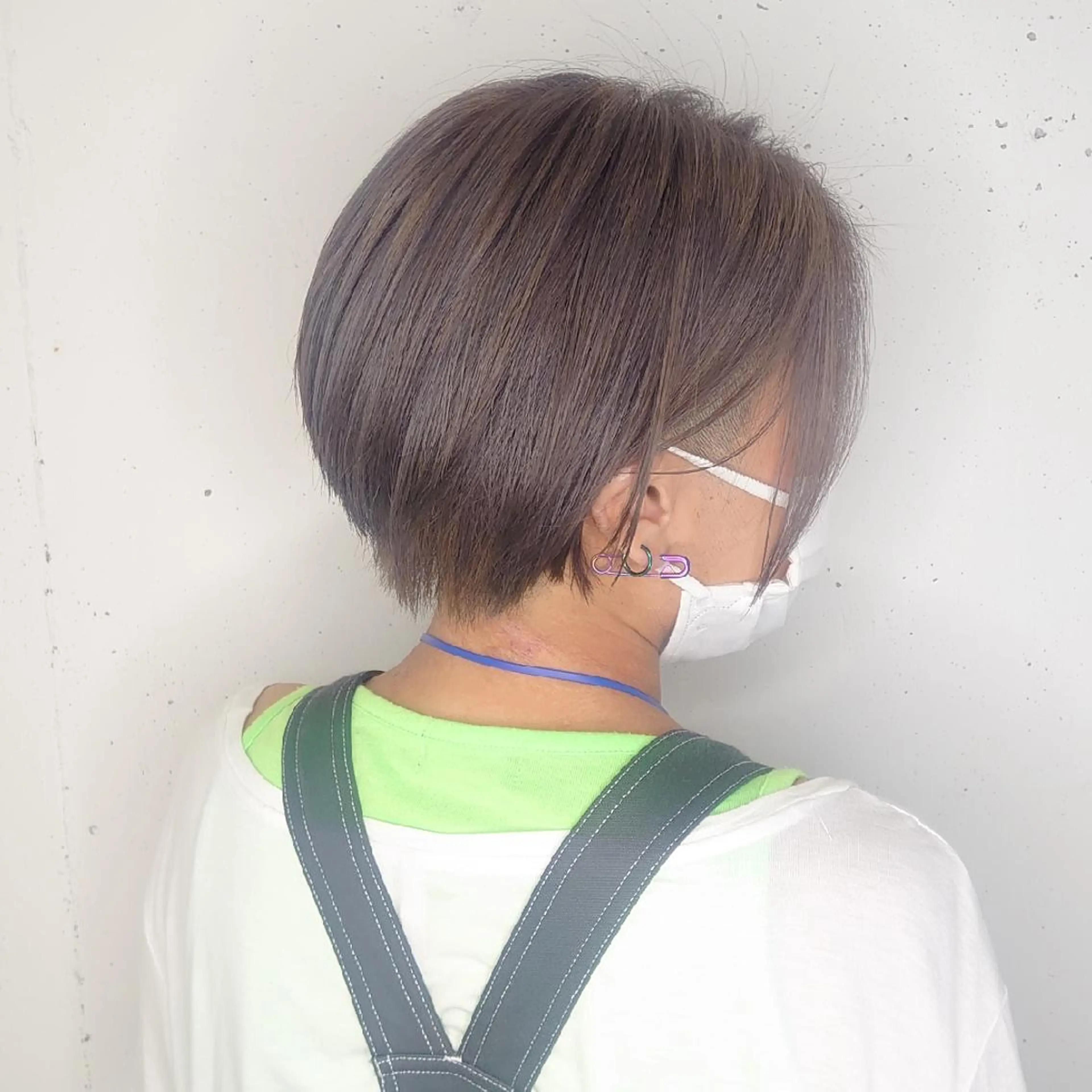 ショート カラー グレージュ シルバー シルバーグレージュ E Komo hair所属・Wow❕E Komo hair 永井一輝のヘアスタイル