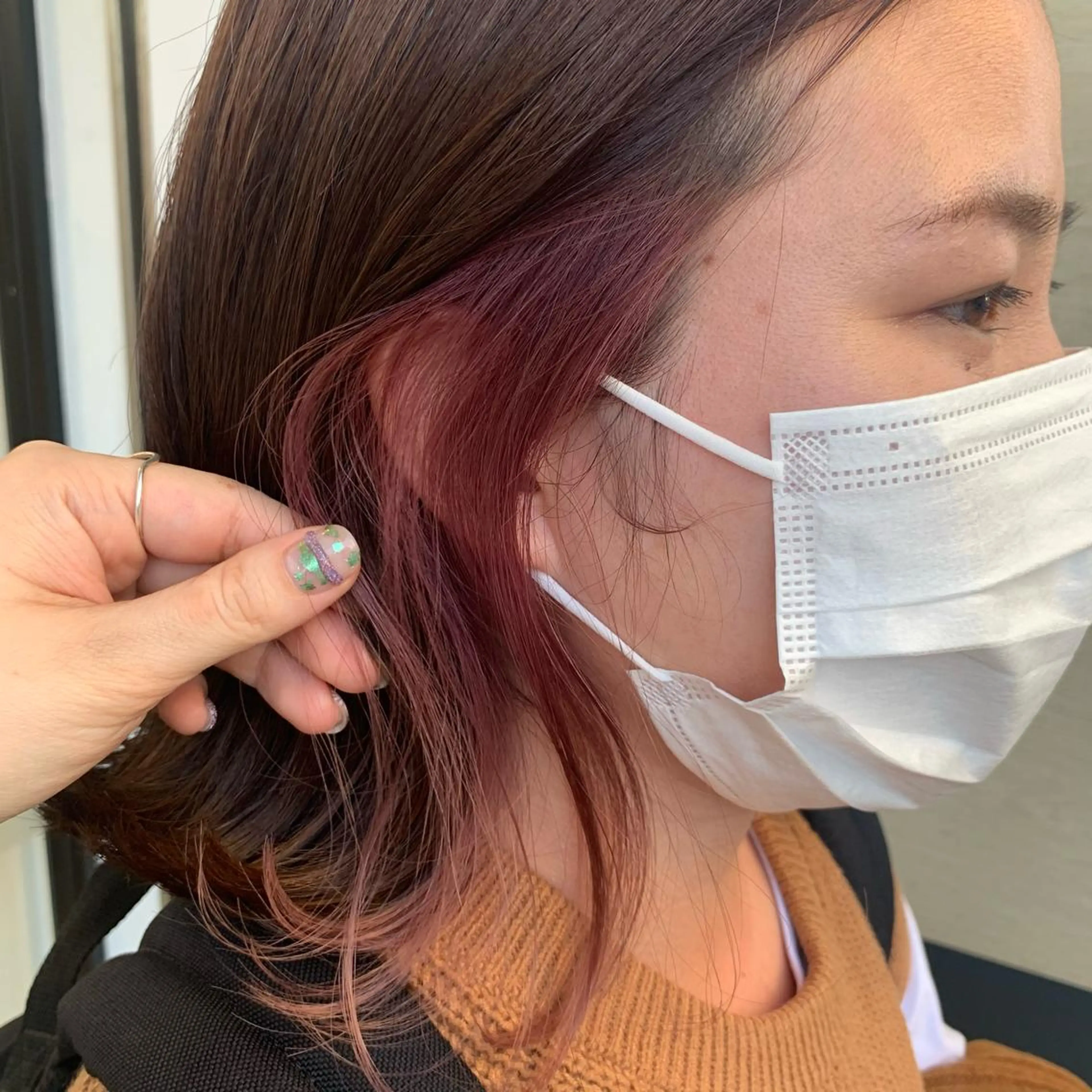 ミディアム カラー ピンクカラー ヘアカラー ウスイ ハルカのヘアスタイル